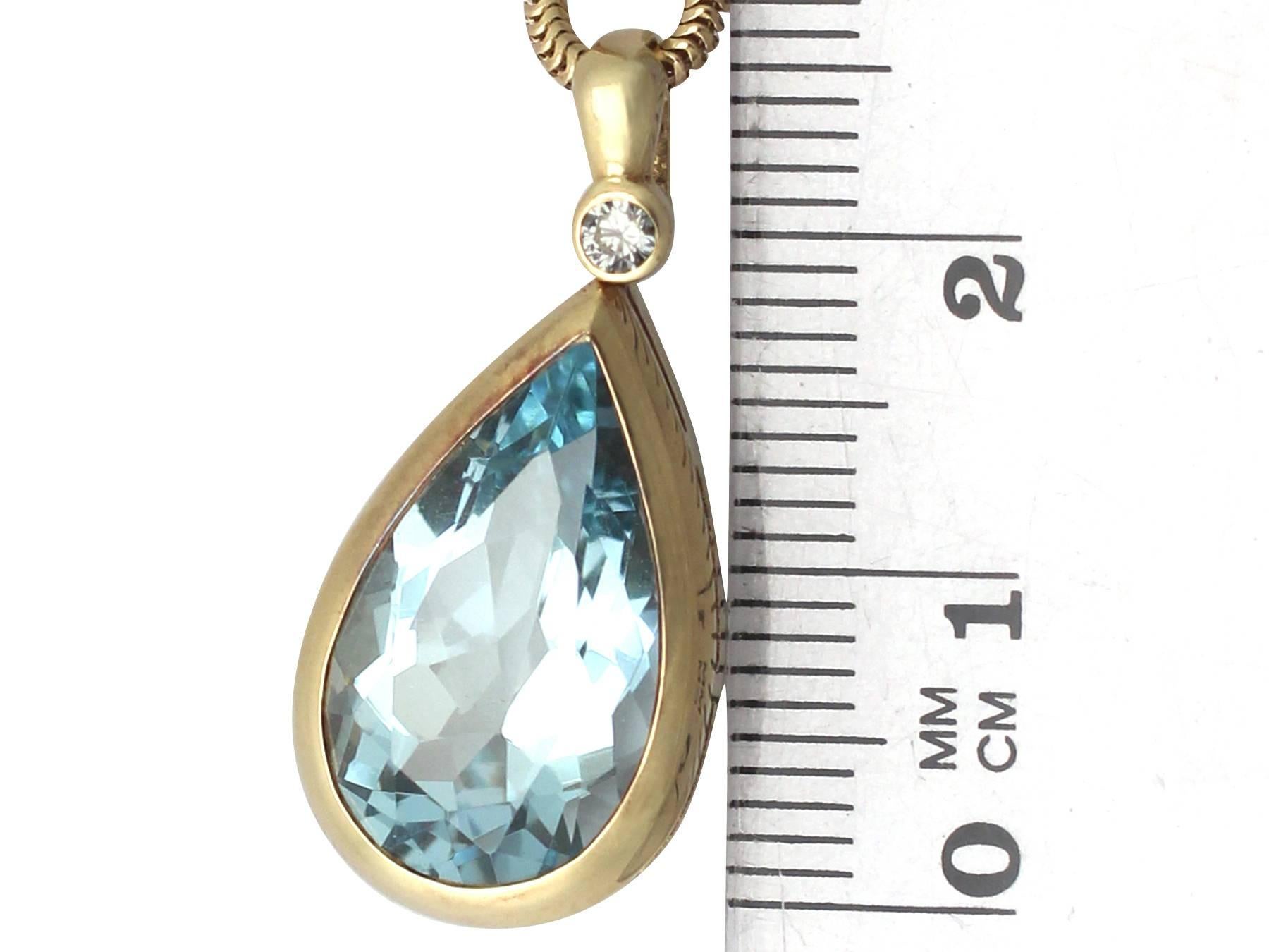 1970s 6.04 Carat Aquamarine Diamond Gold Pendant 2