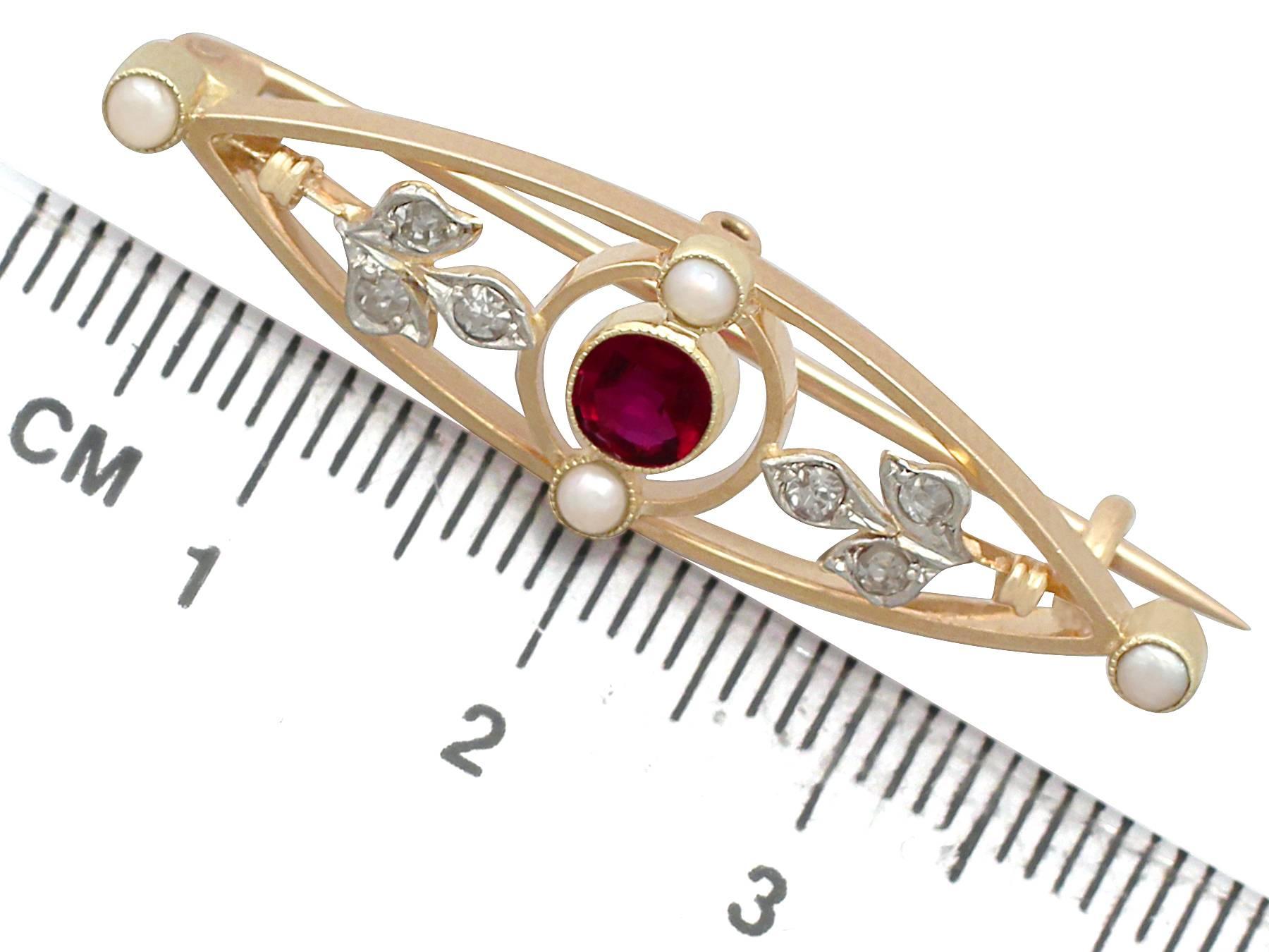 Pearl, 0.34 ct Ruby and 0.18 ct Diamond and 9k Yellow Gold Brooch 3