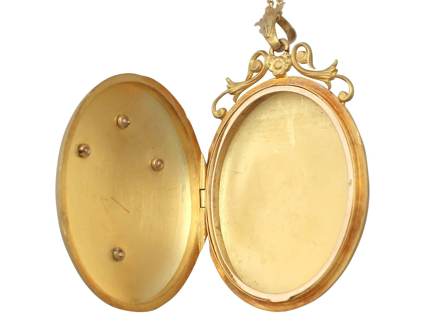 1880s French 0.82 ct Diamond and 18k Yellow Gold Locket 2