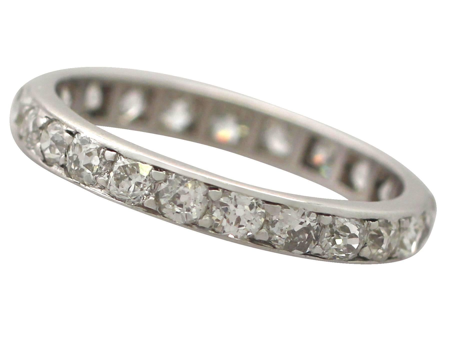 1930s 0.95 ct Diamond and 9k White Gold Full Eternity Ring In Excellent Condition In Jesmond, Newcastle Upon Tyne