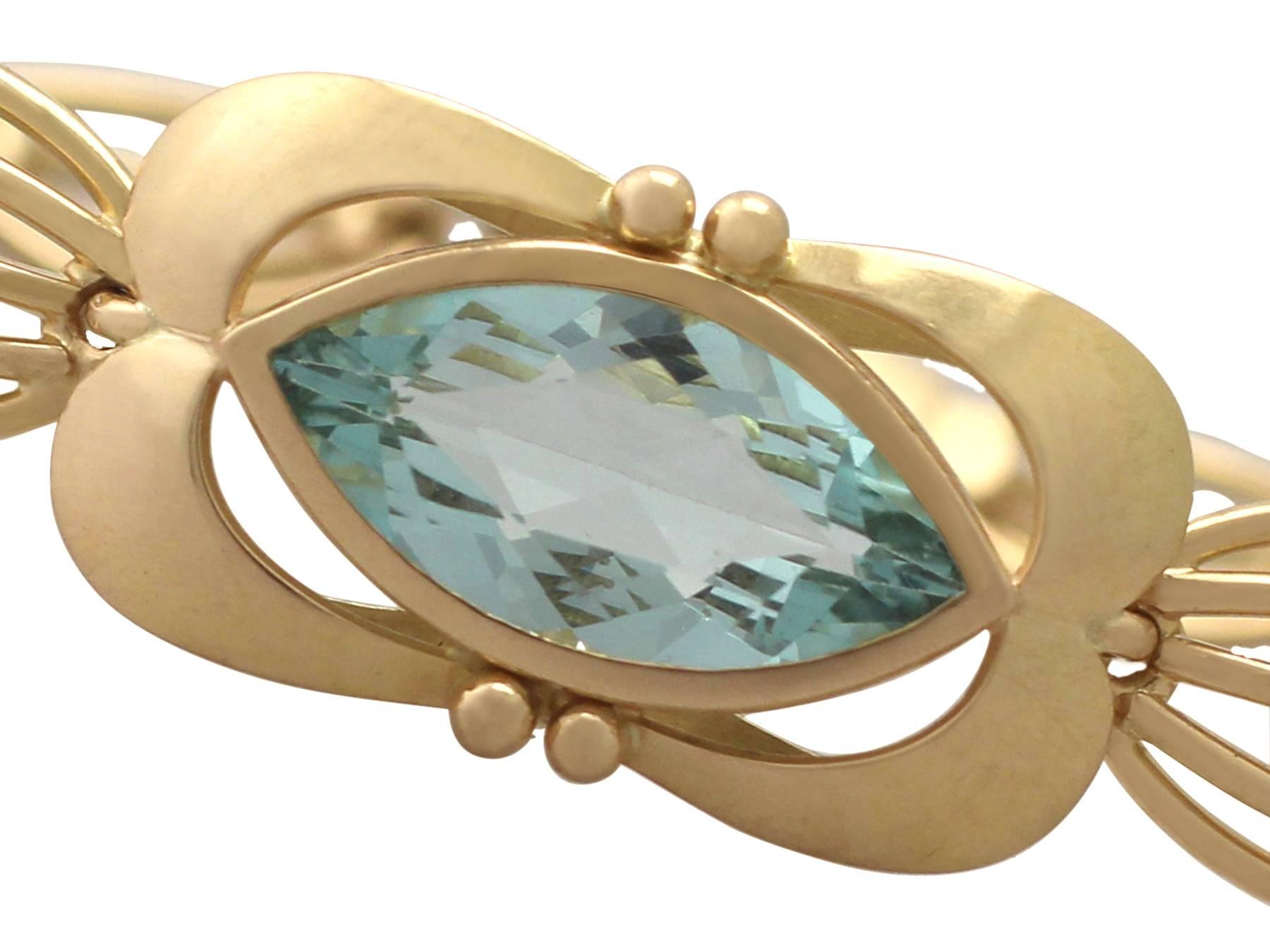 9.18Ct Aquamarine and 18k Yellow Gold Bracelet - Art Deco Style - Vintage In Excellent Condition In Jesmond, Newcastle Upon Tyne