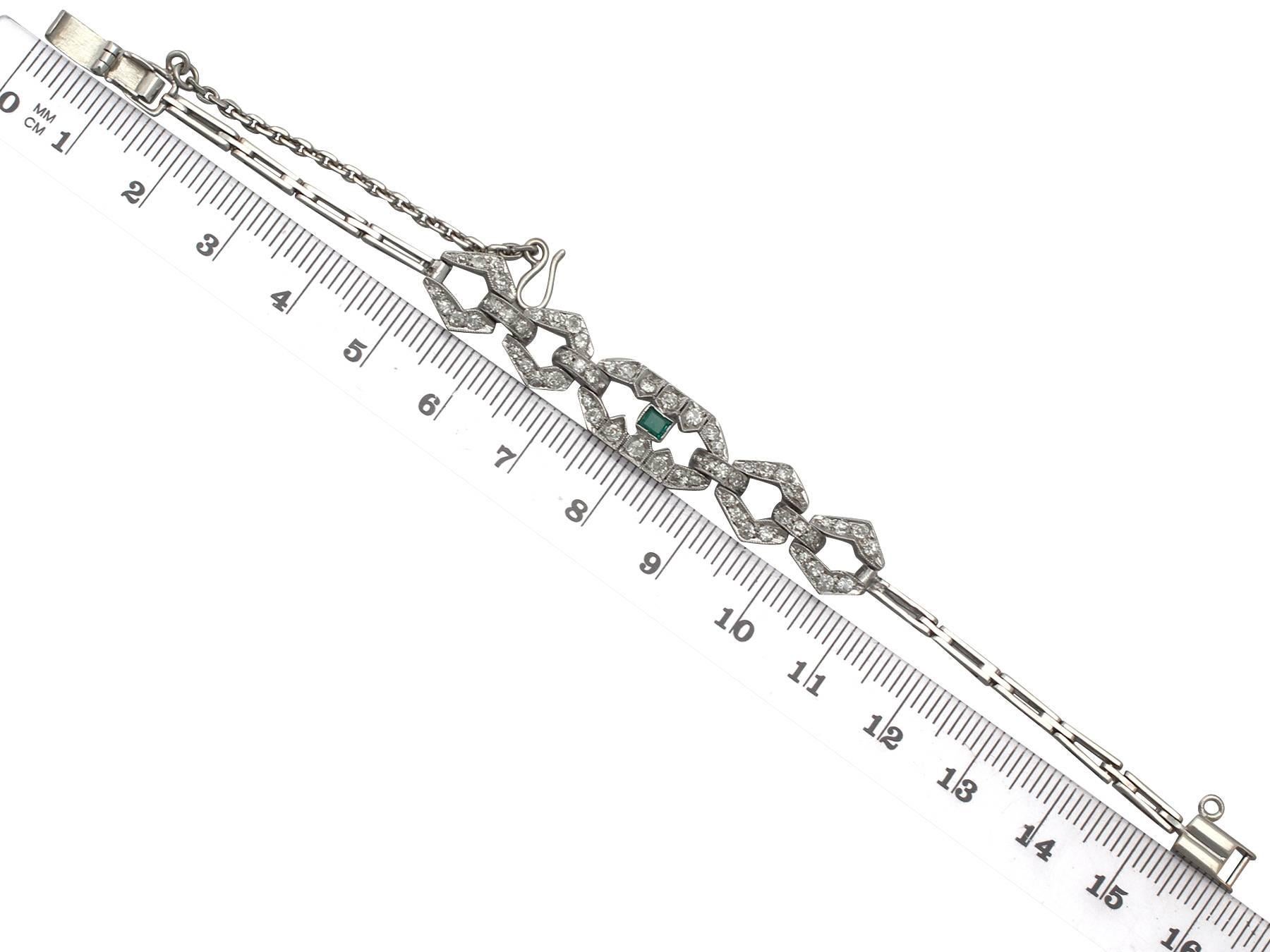 1940s Emerald and 1.62 Carat Diamond, 14k White Gold Bracelet In Excellent Condition In Jesmond, Newcastle Upon Tyne