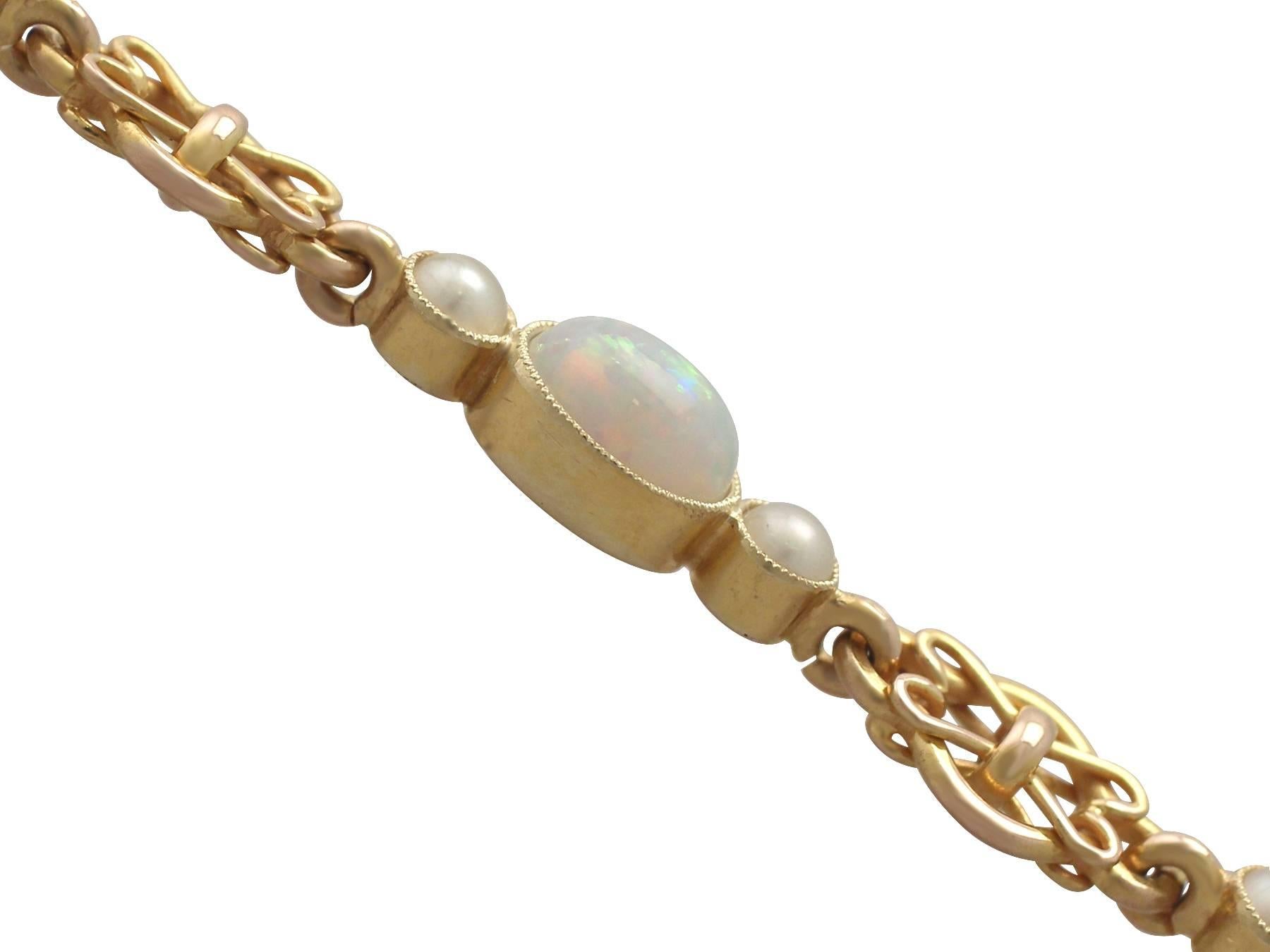 Antique 1890s Victorian Opal and Pearl, 15k Yellow Gold Bracelet In Excellent Condition In Jesmond, Newcastle Upon Tyne