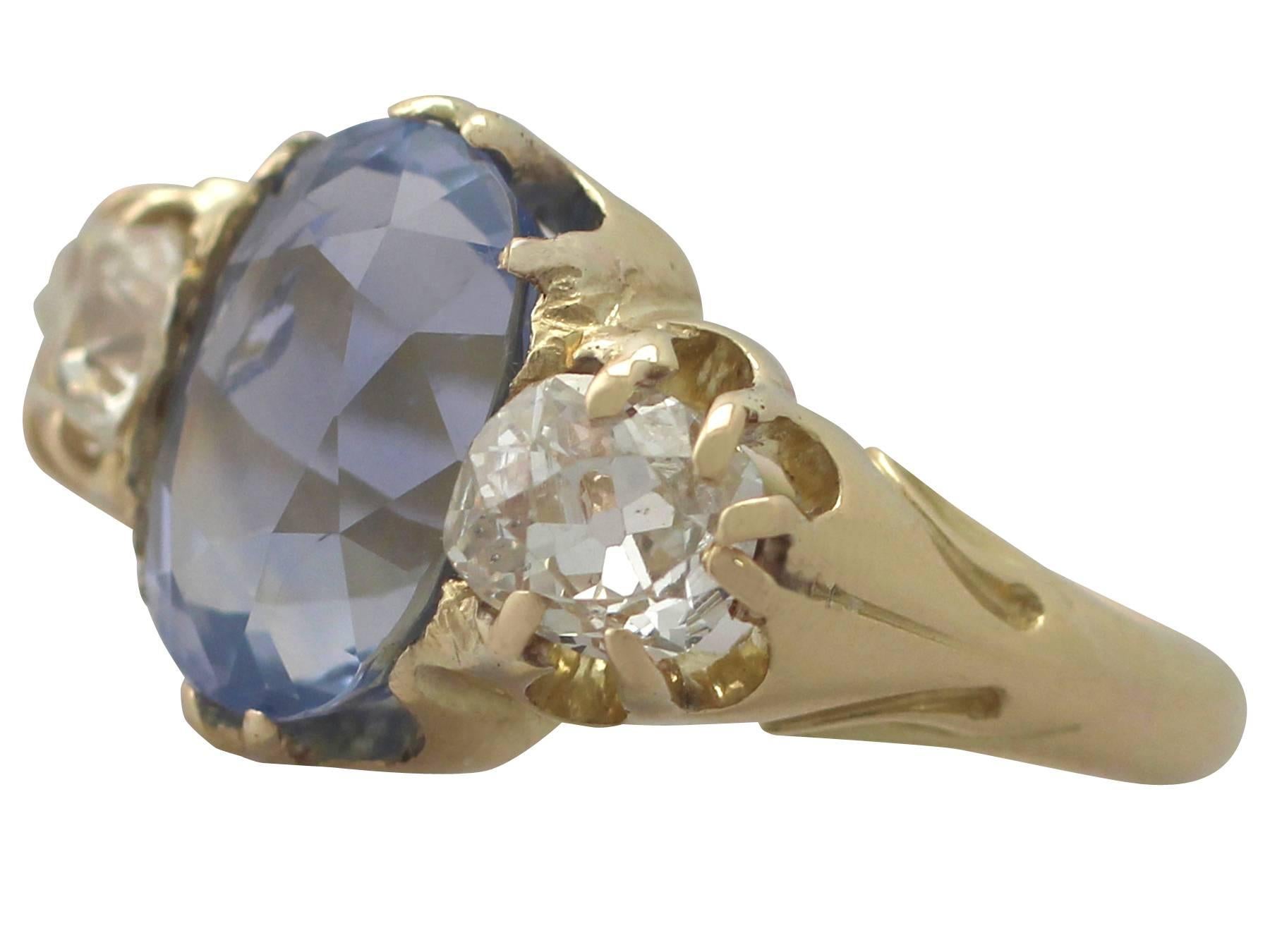 Women's or Men's Antique 4.76 Carat Sapphire 1.05 Carat Diamond Yellow Gold Trilogy Ring