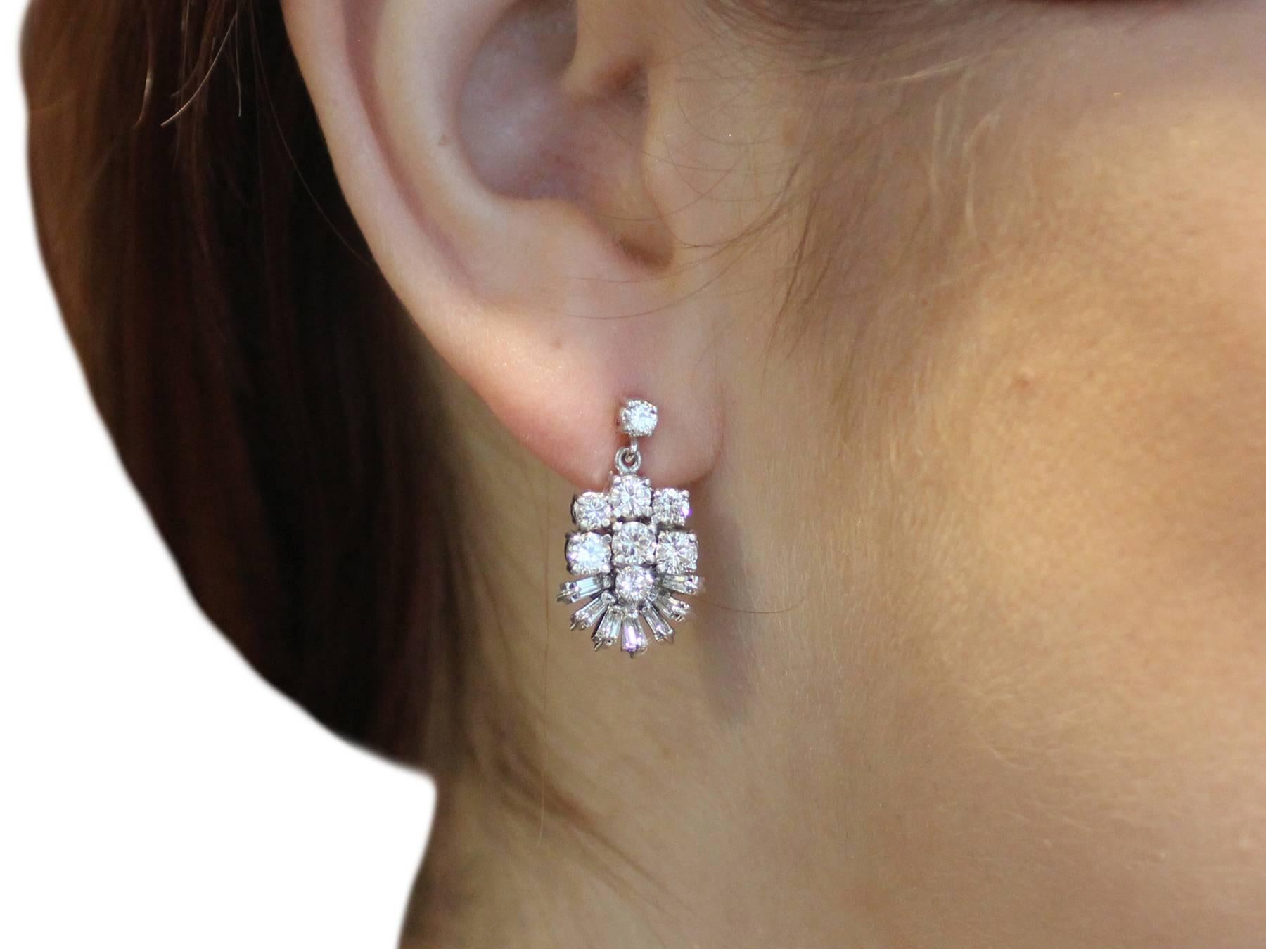 1.28 Carat Diamond and White Gold Drop Earrings 1960s 5