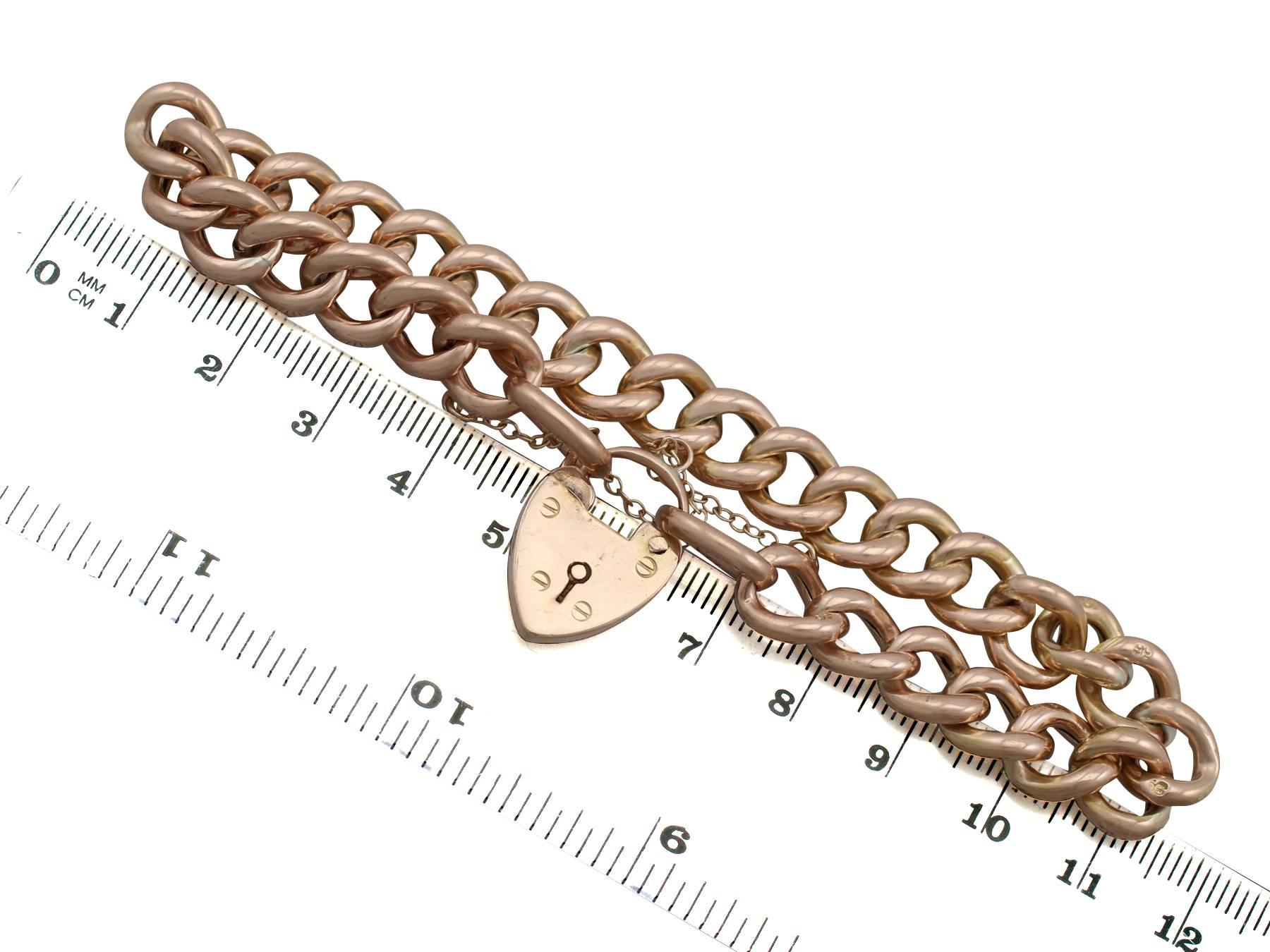 1900s Antique Yellow Gold Curb Bracelet with Heart Padlock Clasp 2
