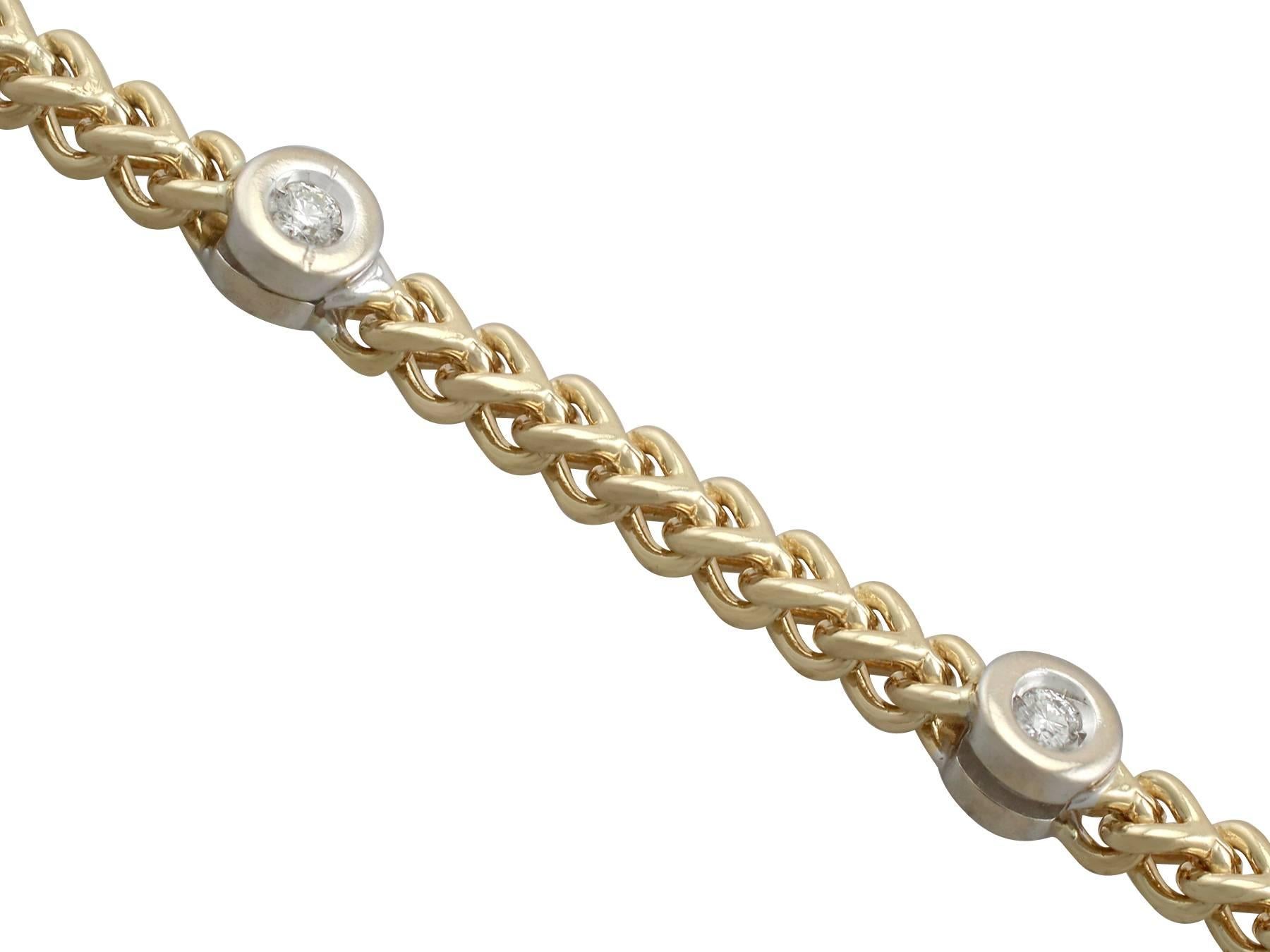 1980s Vintage Diamond and Yellow Gold Bracelet In Excellent Condition In Jesmond, Newcastle Upon Tyne