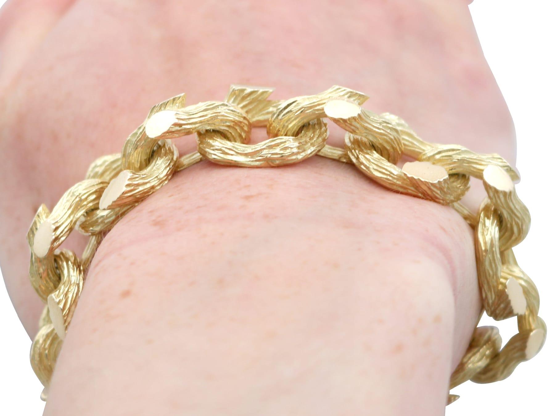 Boucheron Bracelet en or jaune 18k - Vintage en vente 12