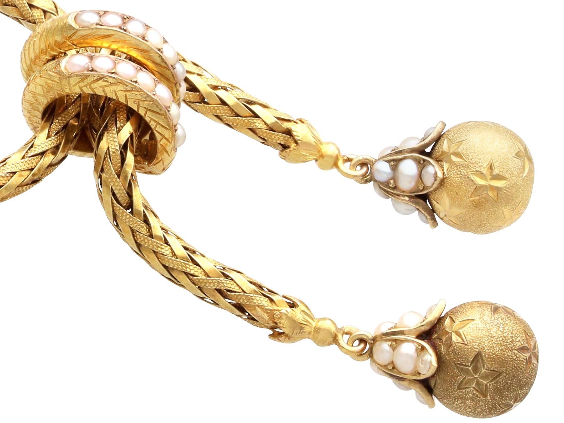 Collana intrecciata in oro giallo 18 carati e perle di seme in stile Art Nouveau Circa 1920 in vendita 1