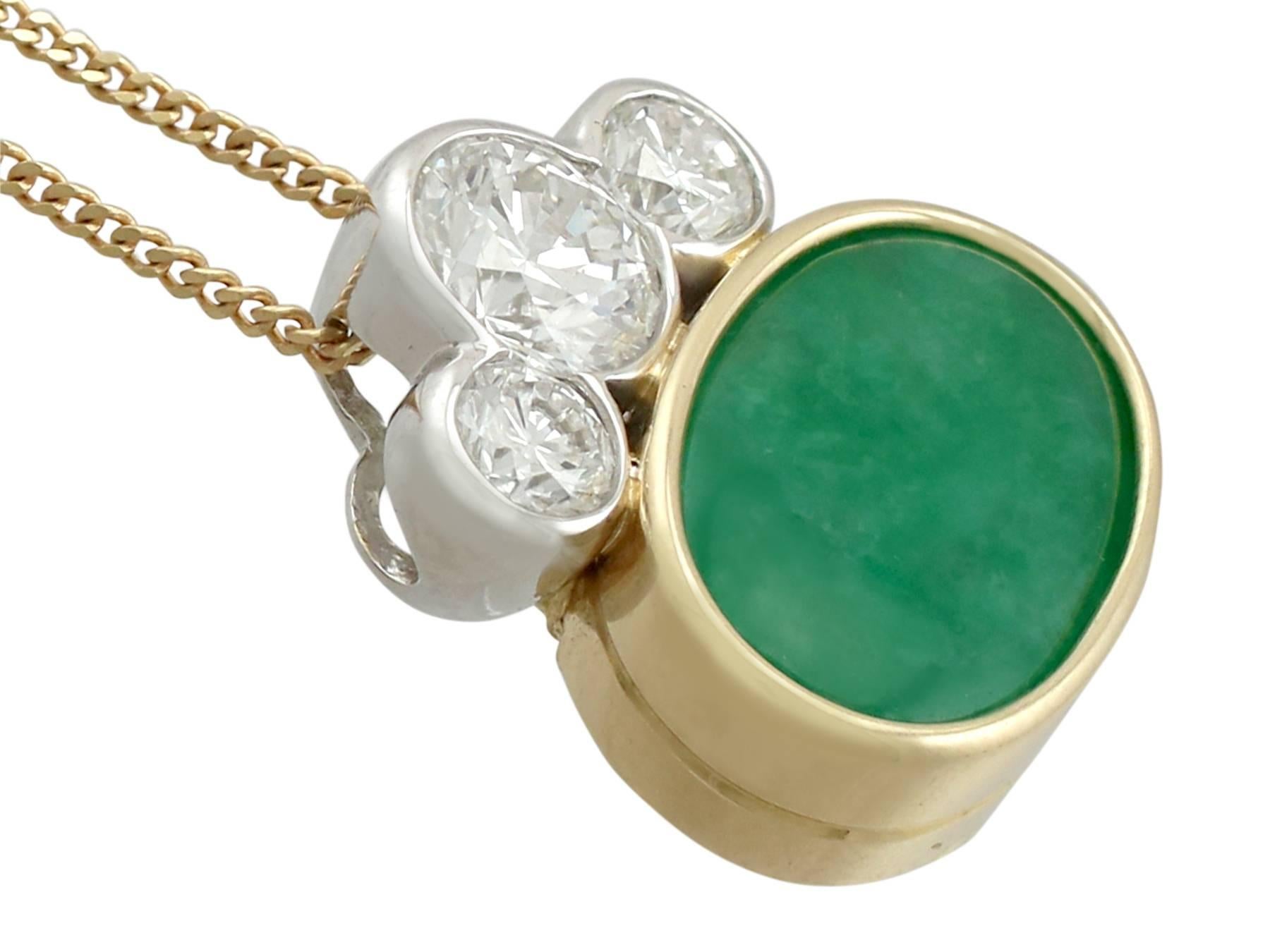 1980s 4.05 Carat Nephrite Jade and Diamond Yellow and White Gold Pendant In Excellent Condition In Jesmond, Newcastle Upon Tyne