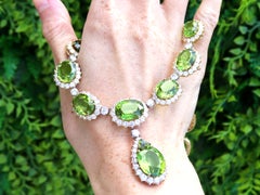 205.22 Carat Peridot 35.28 Carat Diamond 18k Gold Jewellery Set Circa 1980