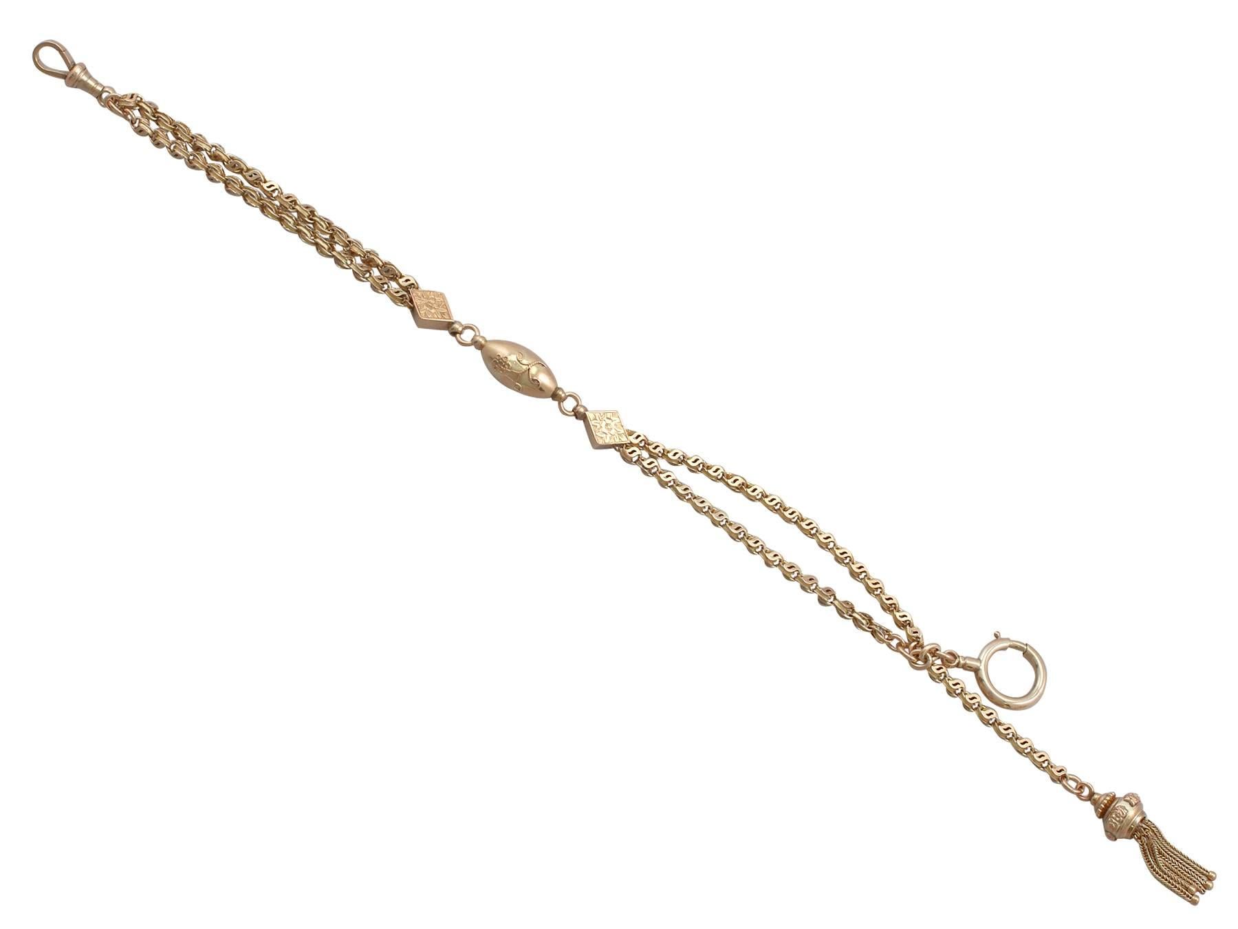 A fine and impressive antique Victorian 9 carat yellow gold ladies 'Albertina' watch chain; part of our diverse antique jewellery and estate jewelry collections.

This fine and impressive Victorian ladies watch chain has been crafted in 9 ct yellow