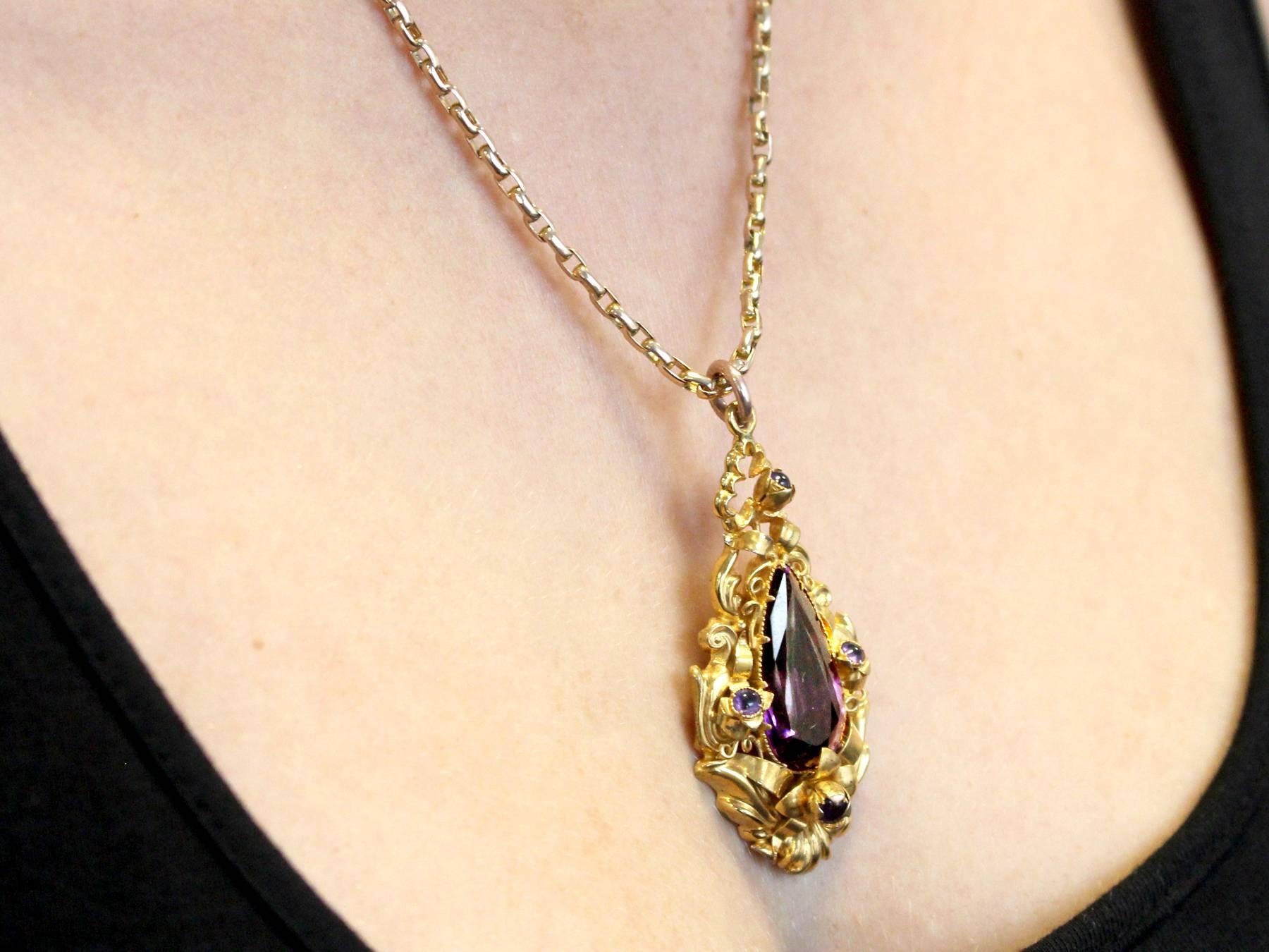 1880s Antique 13.30 Carat Amethyst and Yellow Gold Pendant 5