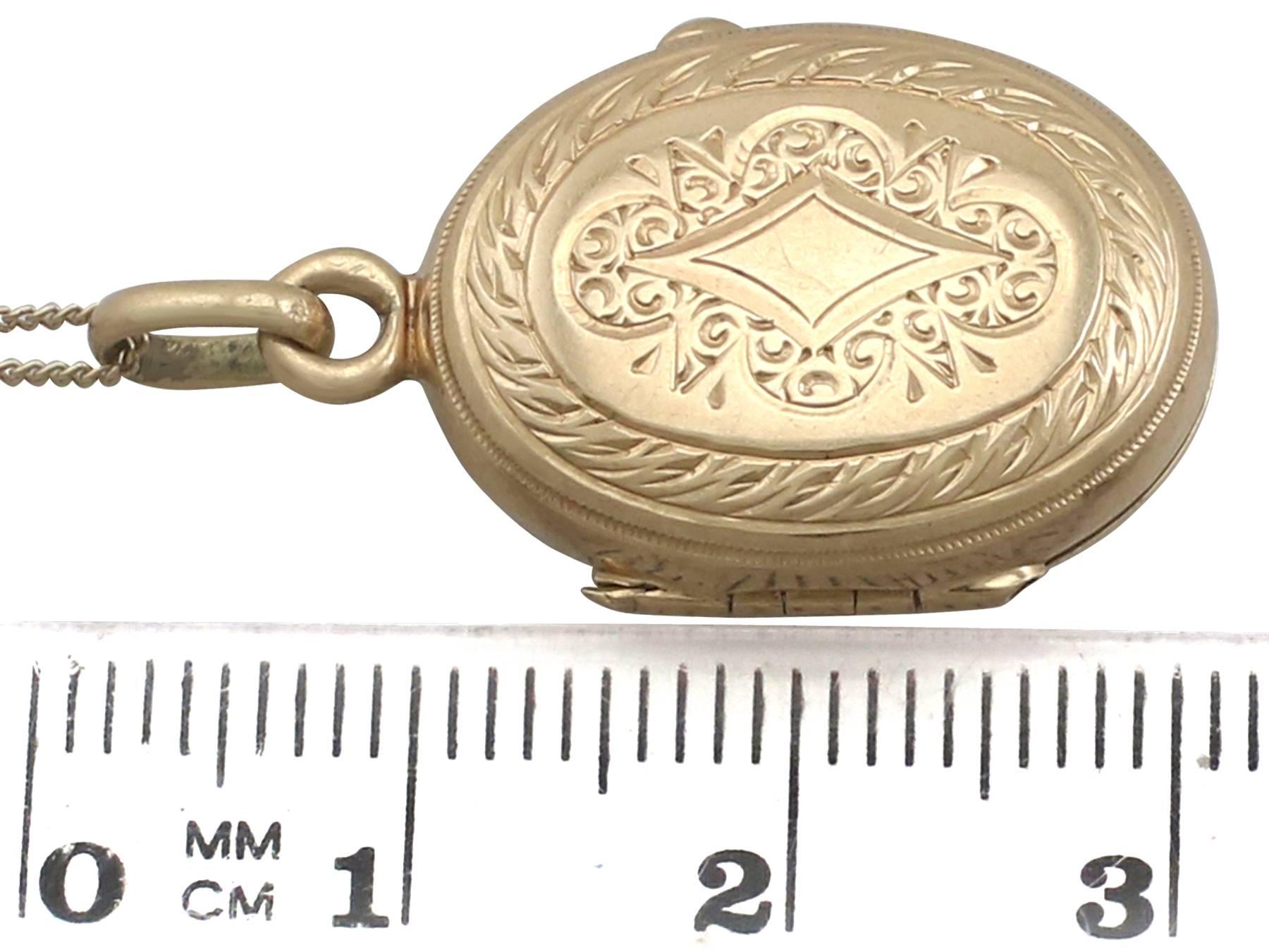 1890s Antique French Yellow Gold Locket 1