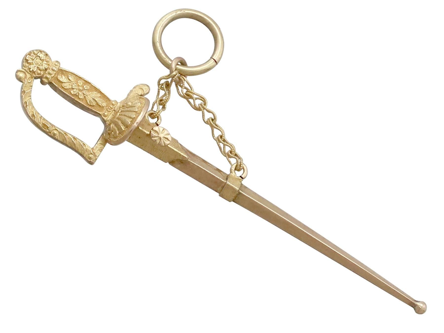 1810er Jahre Französisches Gelbgold-Armband Charms Napoleonisches Hussar im Angebot 5