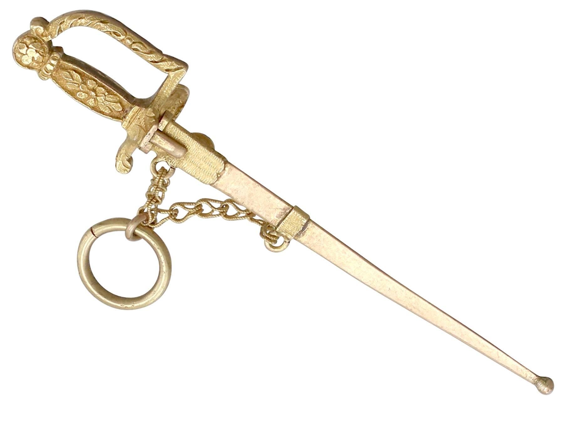 1810er Jahre Französisches Gelbgold-Armband Charms Napoleonisches Hussar im Angebot 6