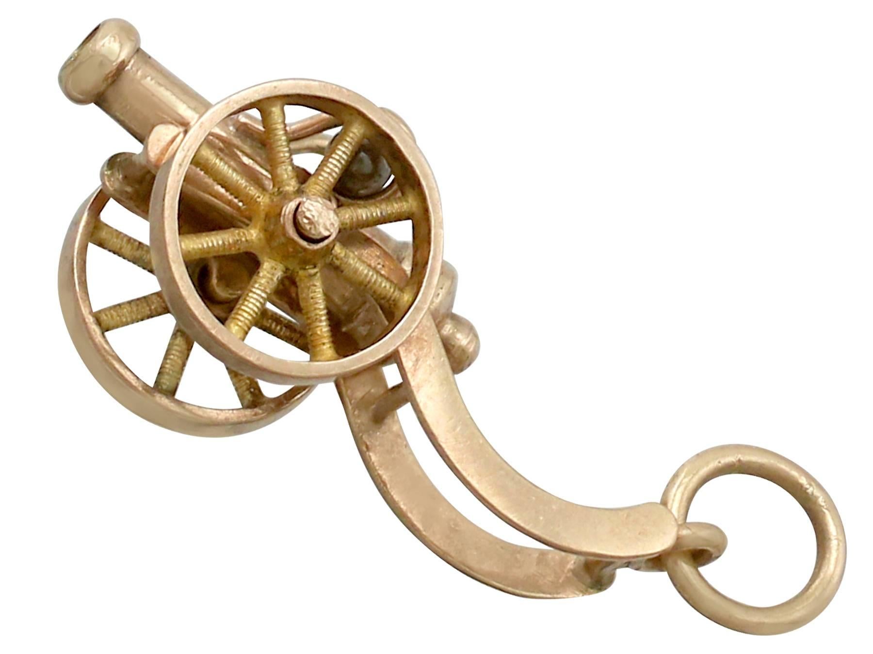 1810er Jahre Französisches Gelbgold-Armband Charms Napoleonisches Hussar im Angebot 8