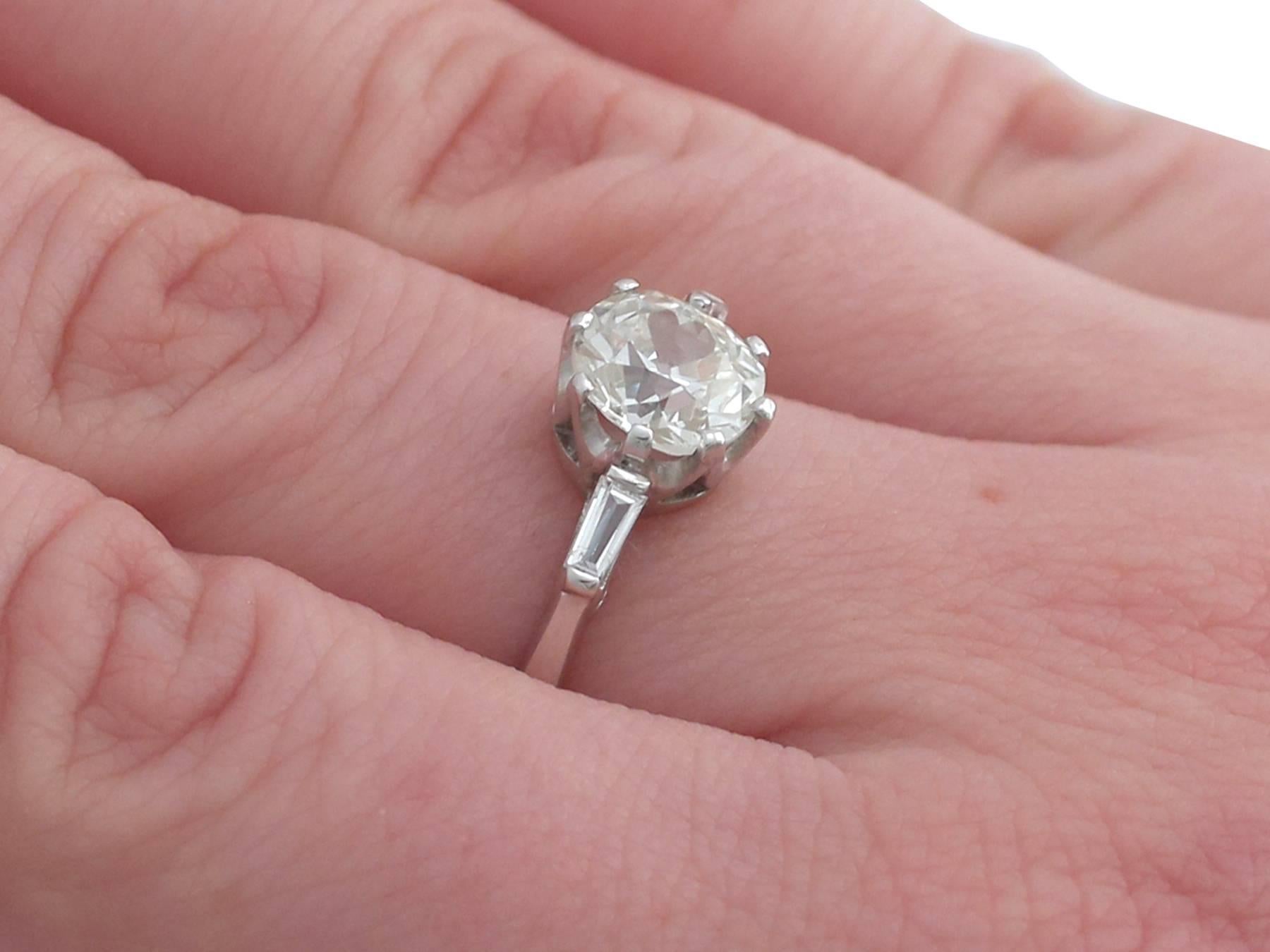 1900s 1.95 Carat Diamond and Contemporary White Gold Solitaire Ring 3