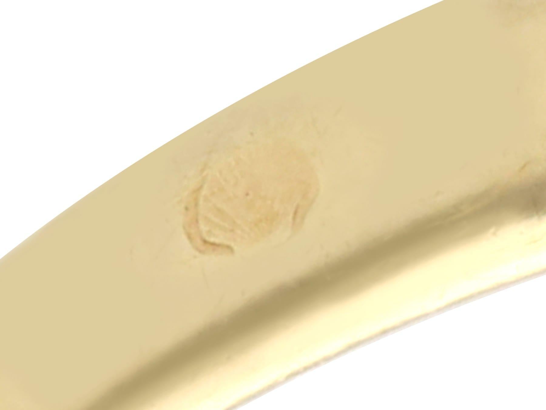 Bague cocktail en or jaune avec émeraude de Colombie de 1,22 carat et diamants en vente 1