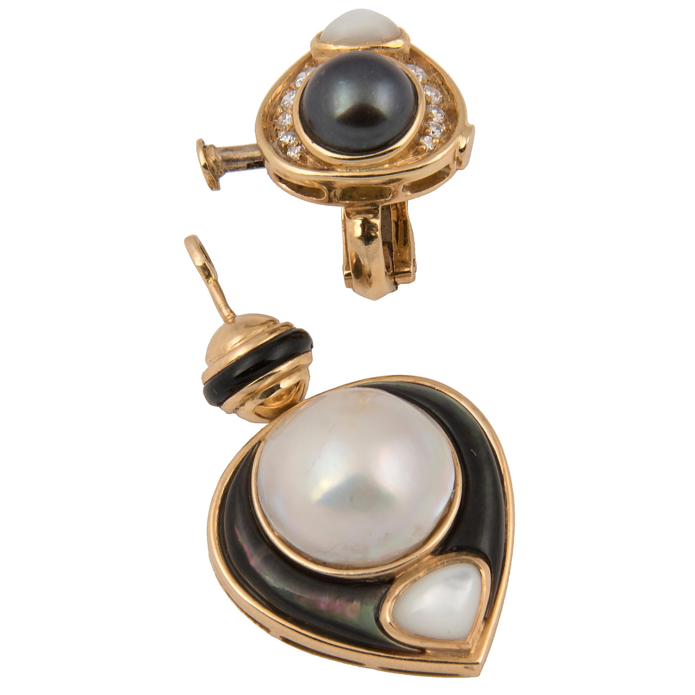 Marina B 'Bulgari' 18 Karat Yellow Gold Diamond and Pearl Day and Night Earrings For Sale 1