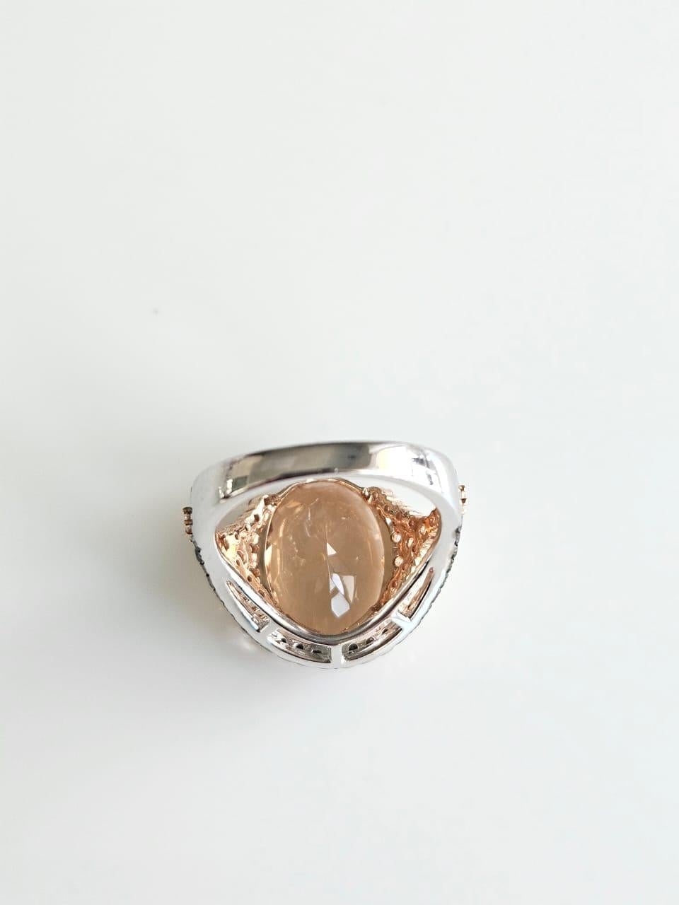 Moderno Anello di fidanzamento con morganite e diamanti neri in oro rosa 18 carati, 7,90 carati in vendita