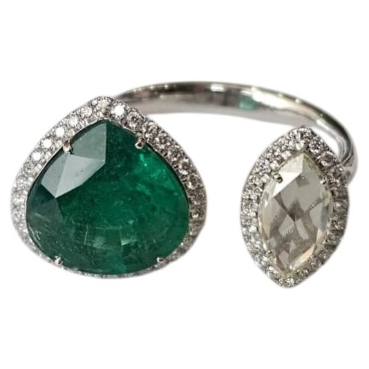Set in 18K Gold, 4.05 carats, Zambian Emerald & Rose Cut Diamond Engagement Ring
