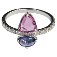 Anello di fidanzamento in oro bianco 18 carati con zaffiro blu, zaffiro rosa e diamanti
