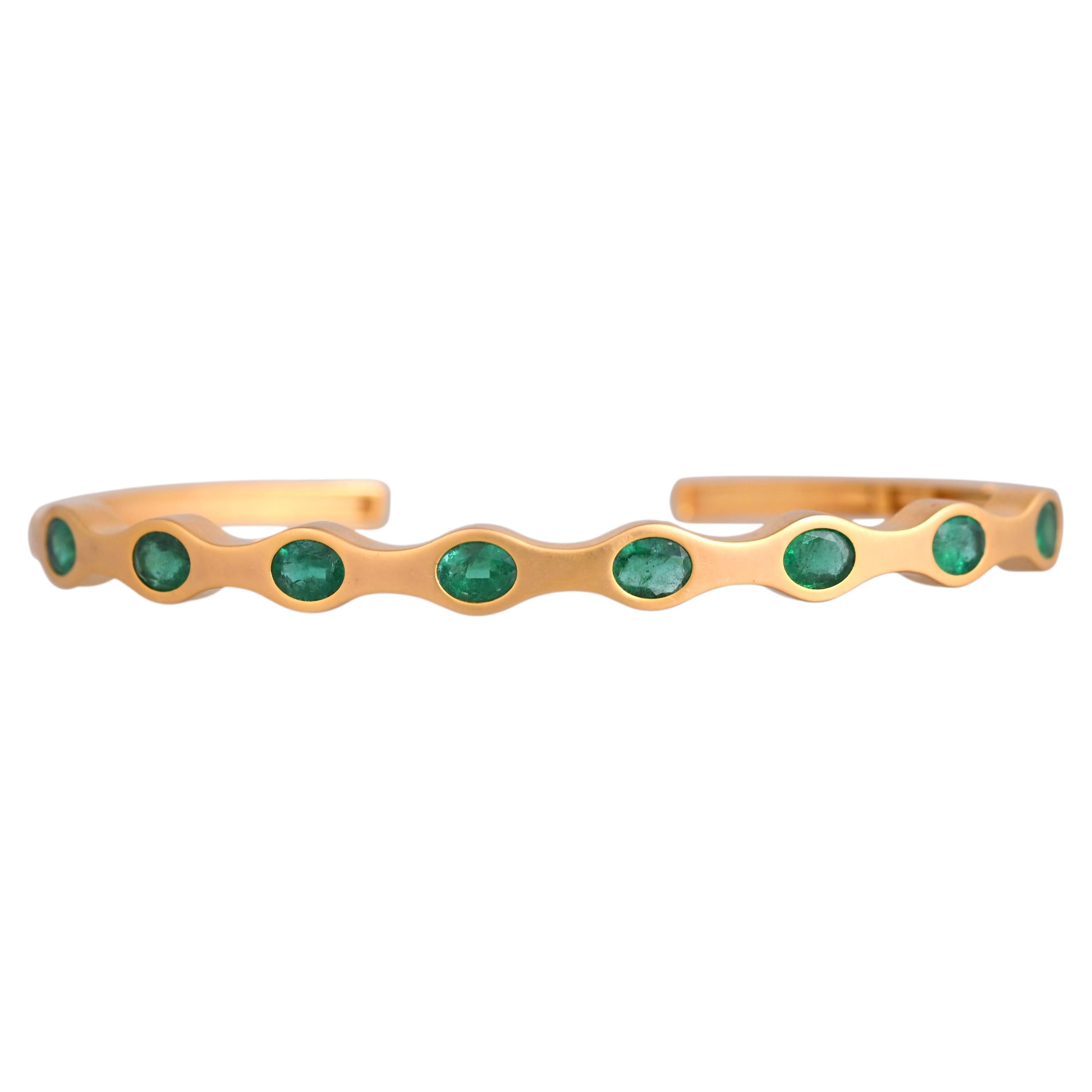 Set in 18K Yellow Matte Gold, natural Zambian Emerald modern Bangle Bracelet