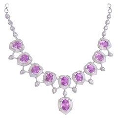 Halskette und Ohrringe mit Gliedern aus 18-karätigem Gold, Kunzit, Chalcedon und Diamanten im Rosenschliff