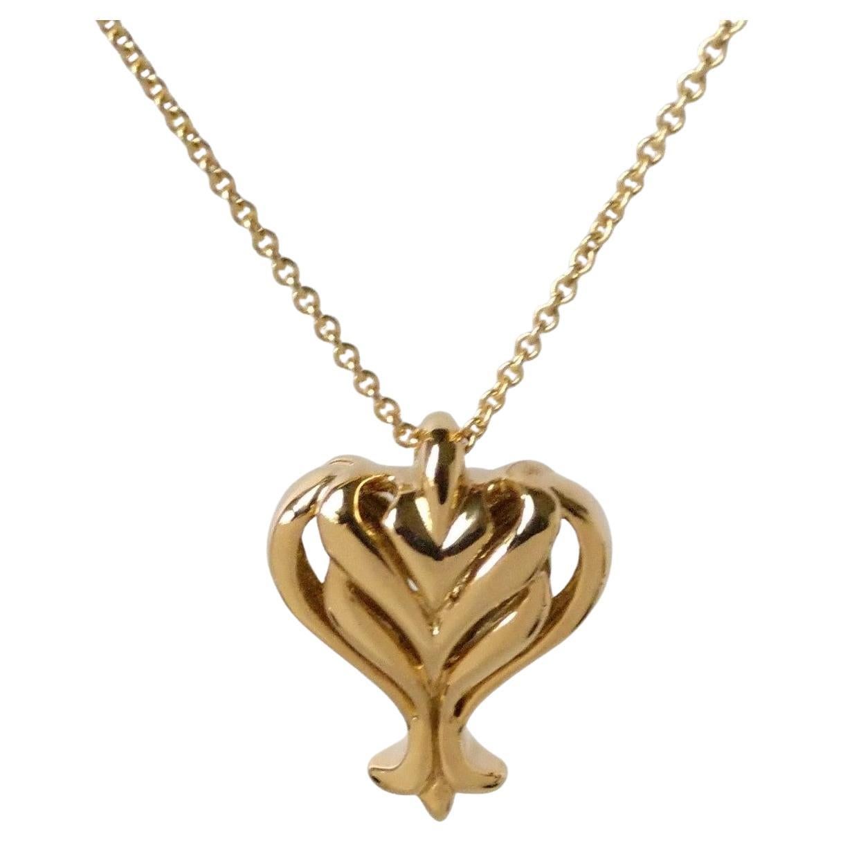 18 Karat Open Pierced Heart Pendant Necklace for Women