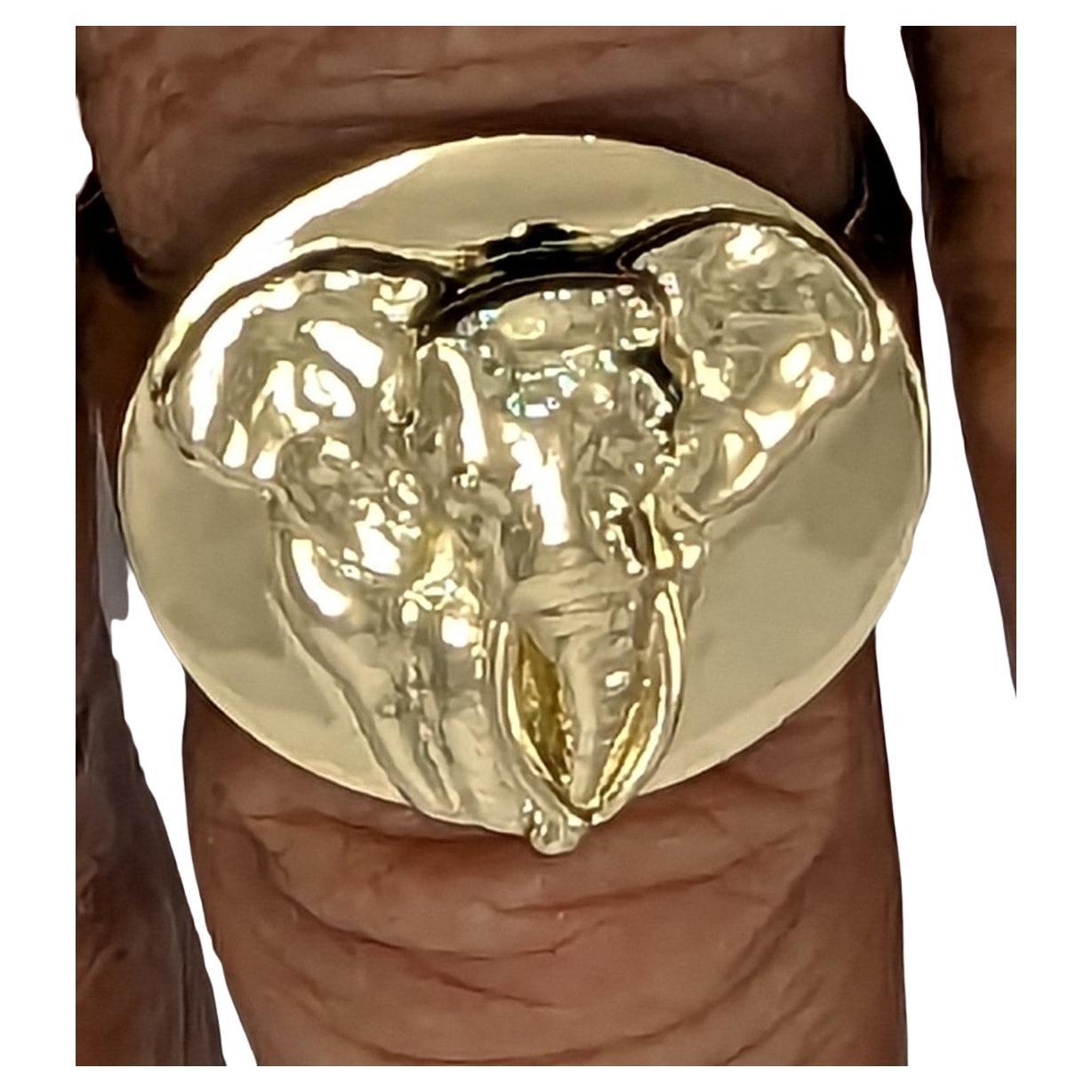 En vente :  Bague sigillaire en or jaune 18 carats à 2 têtes d'éléphant pour femme 2