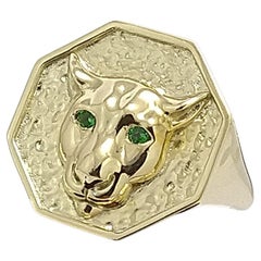 Anillo de oro verde de 14 quilates para hombre con forma de puma y ojos de tsavorita