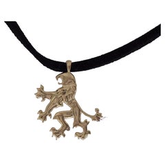 18 Karat Yellow Gold Lion Rampant Pendant Necklace 13/16th inch wide