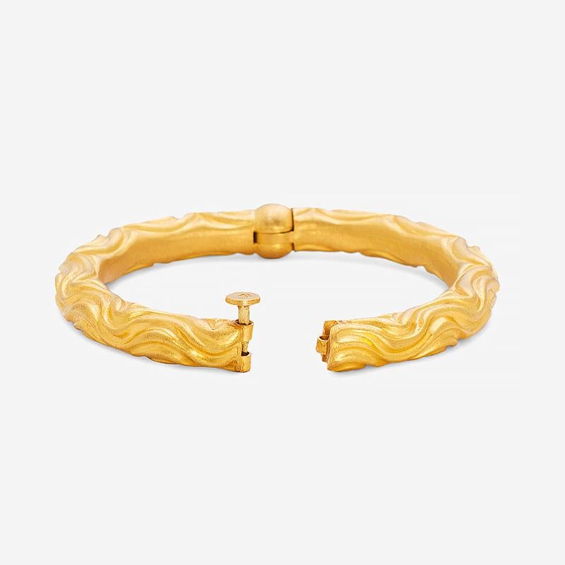 Hellenistic 24 Karat Pure Gold Handcrafted Wavey Repousse Cuff Bracelet For Sale