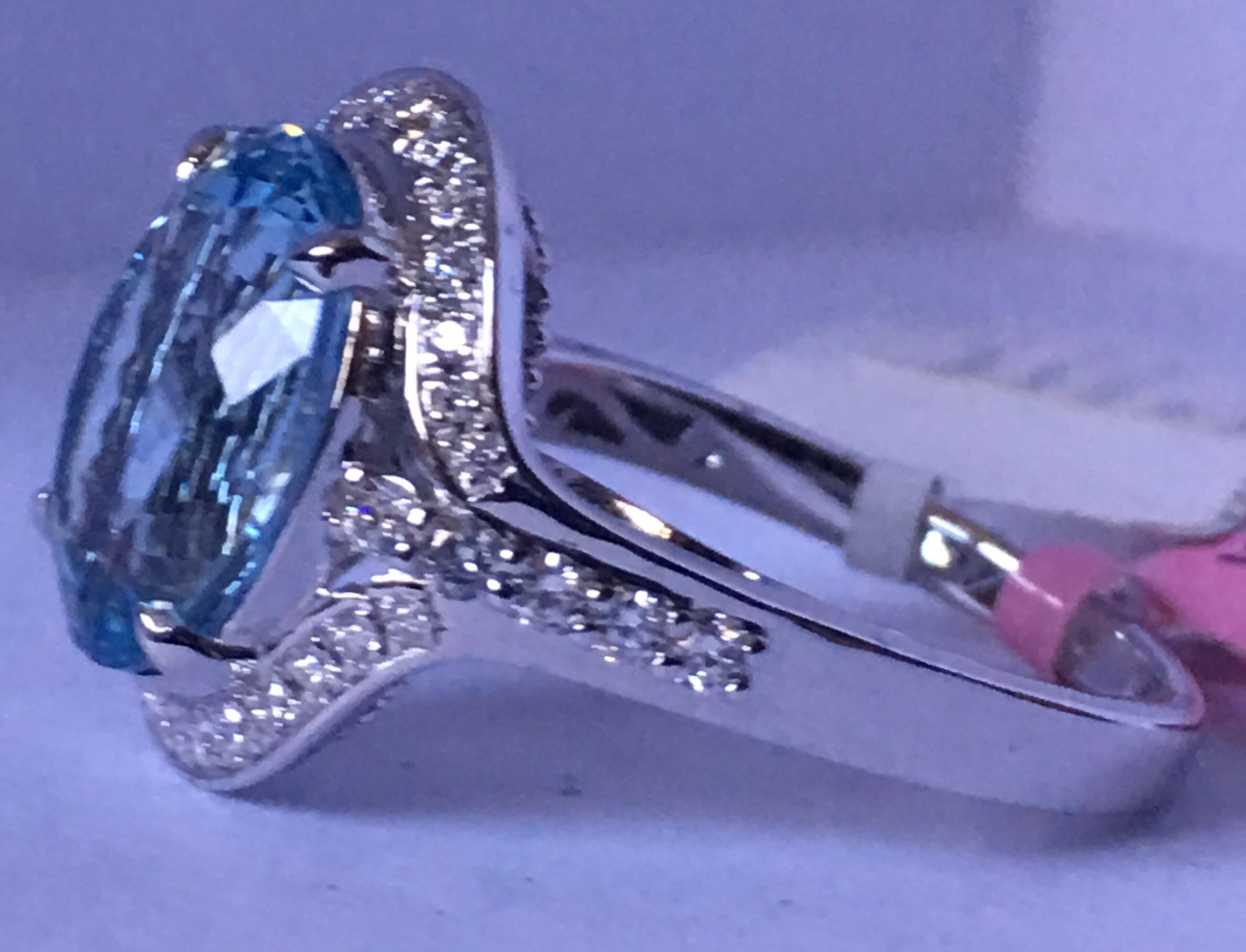Oval Aquamarine and Diamond Ring Set in 18 Karat White Gold 2