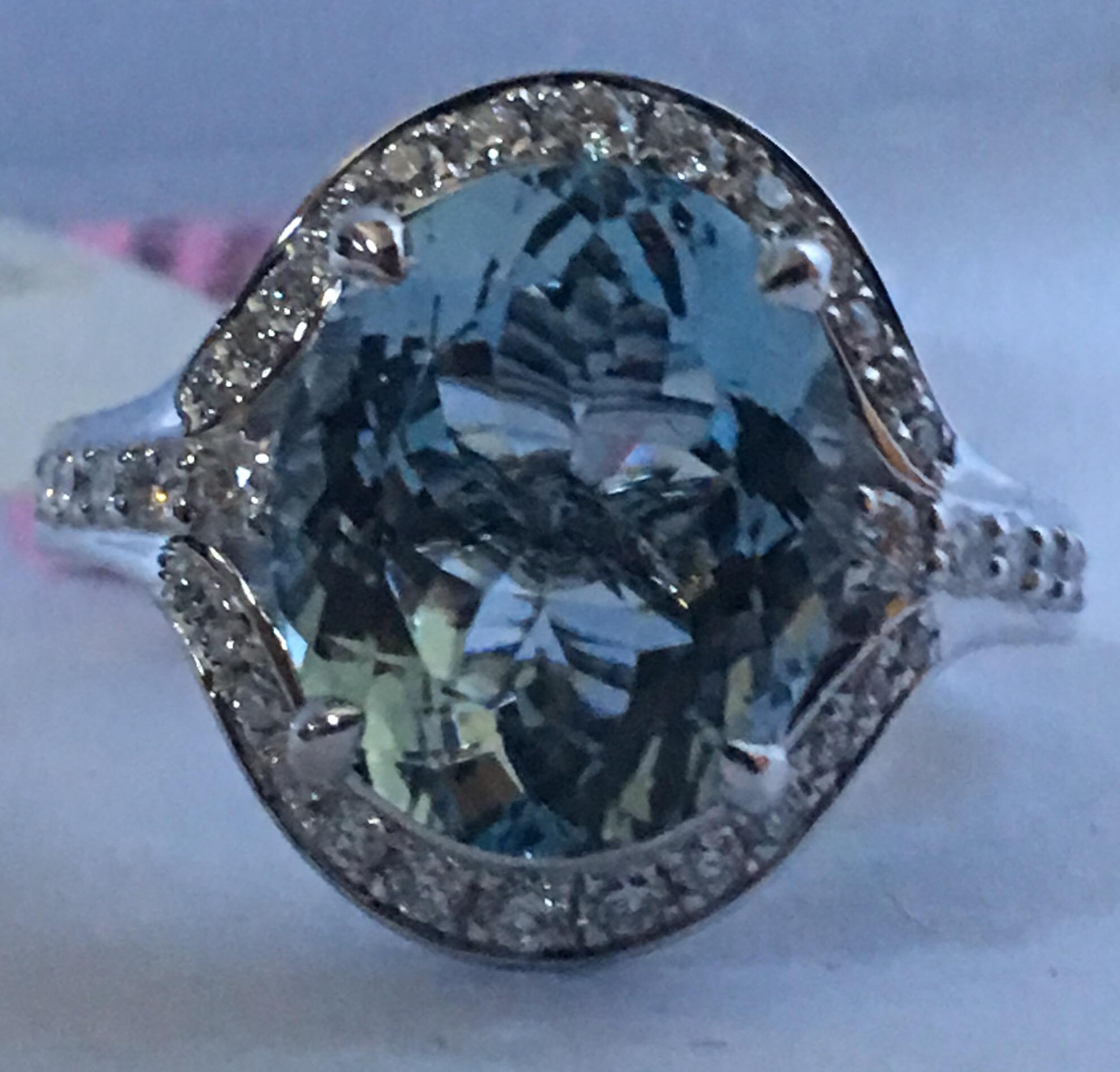 Oval Aquamarine and Diamond Ring Set in 18 Karat White Gold 1