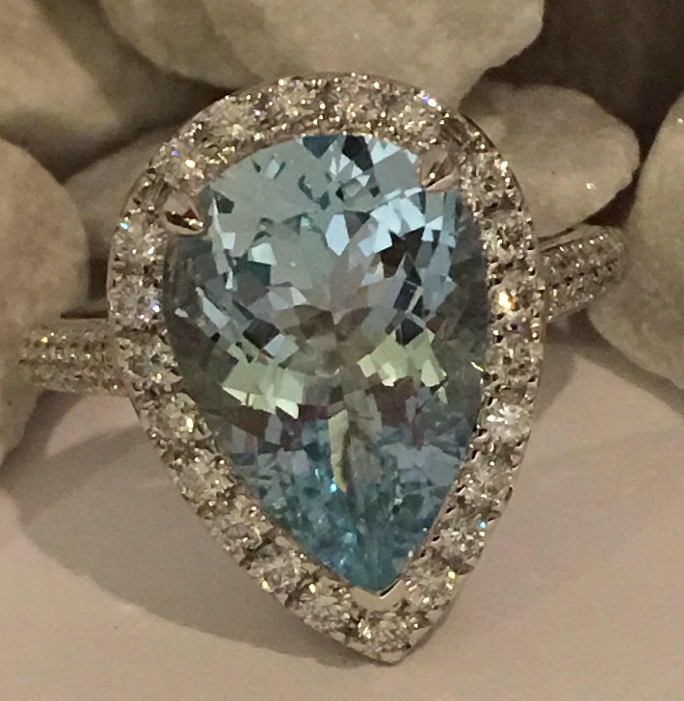 Pear Cut Pear Shape Aquamarine Ring Set in 14 Karat Gold