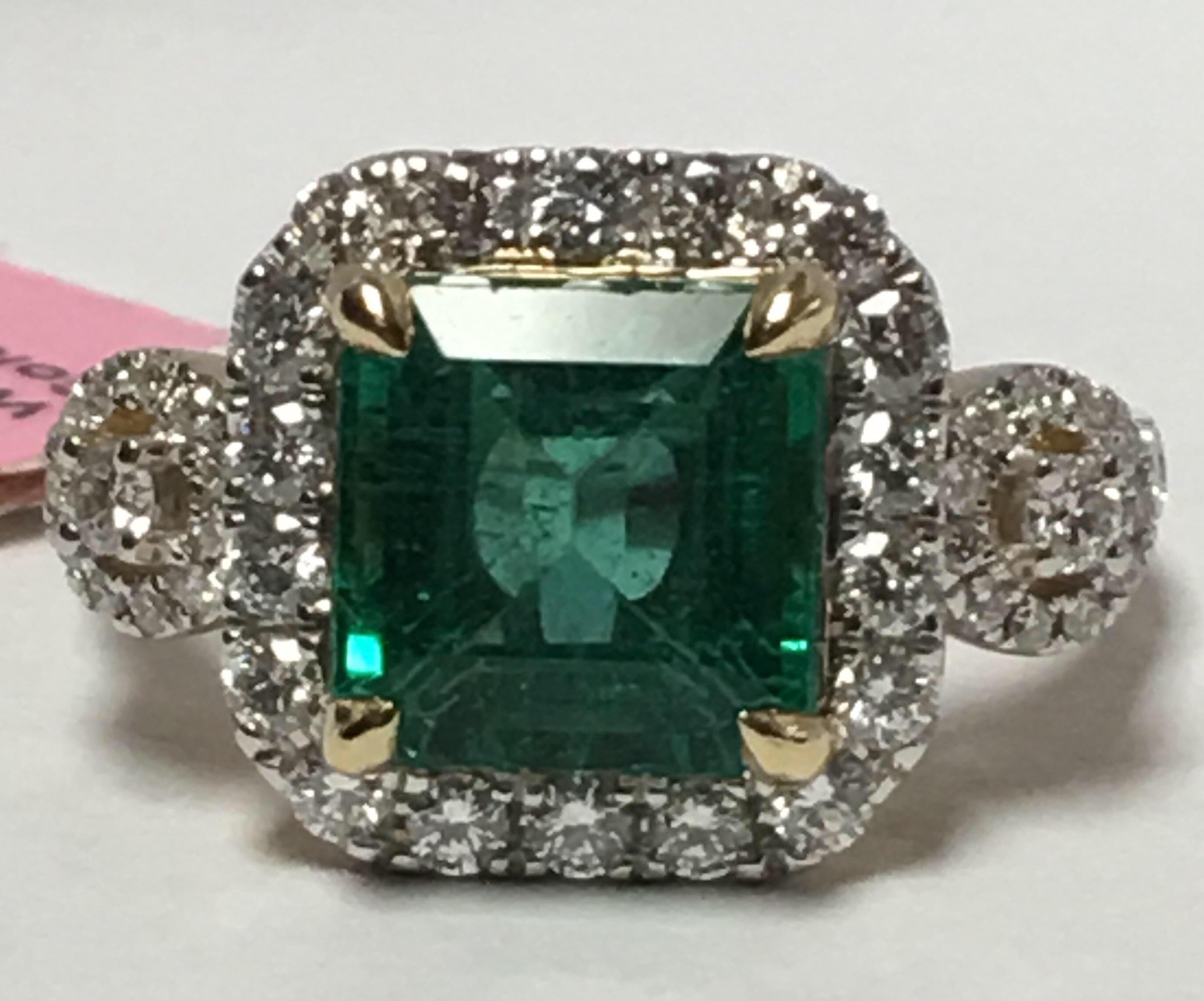 Natural Colombian Emerald and Diamonds Ring 2