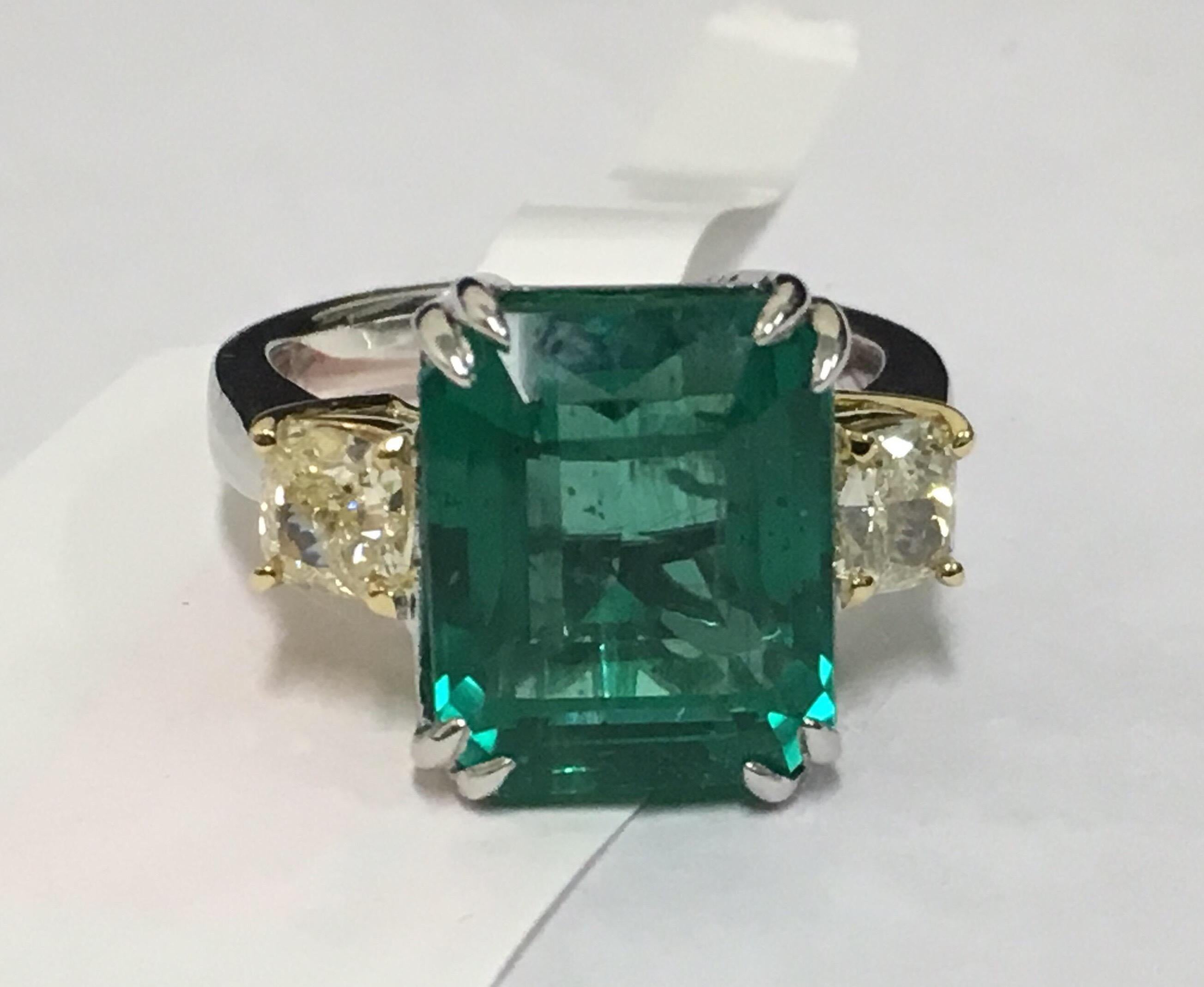 Emerald and Yellow Diamond Ring 1