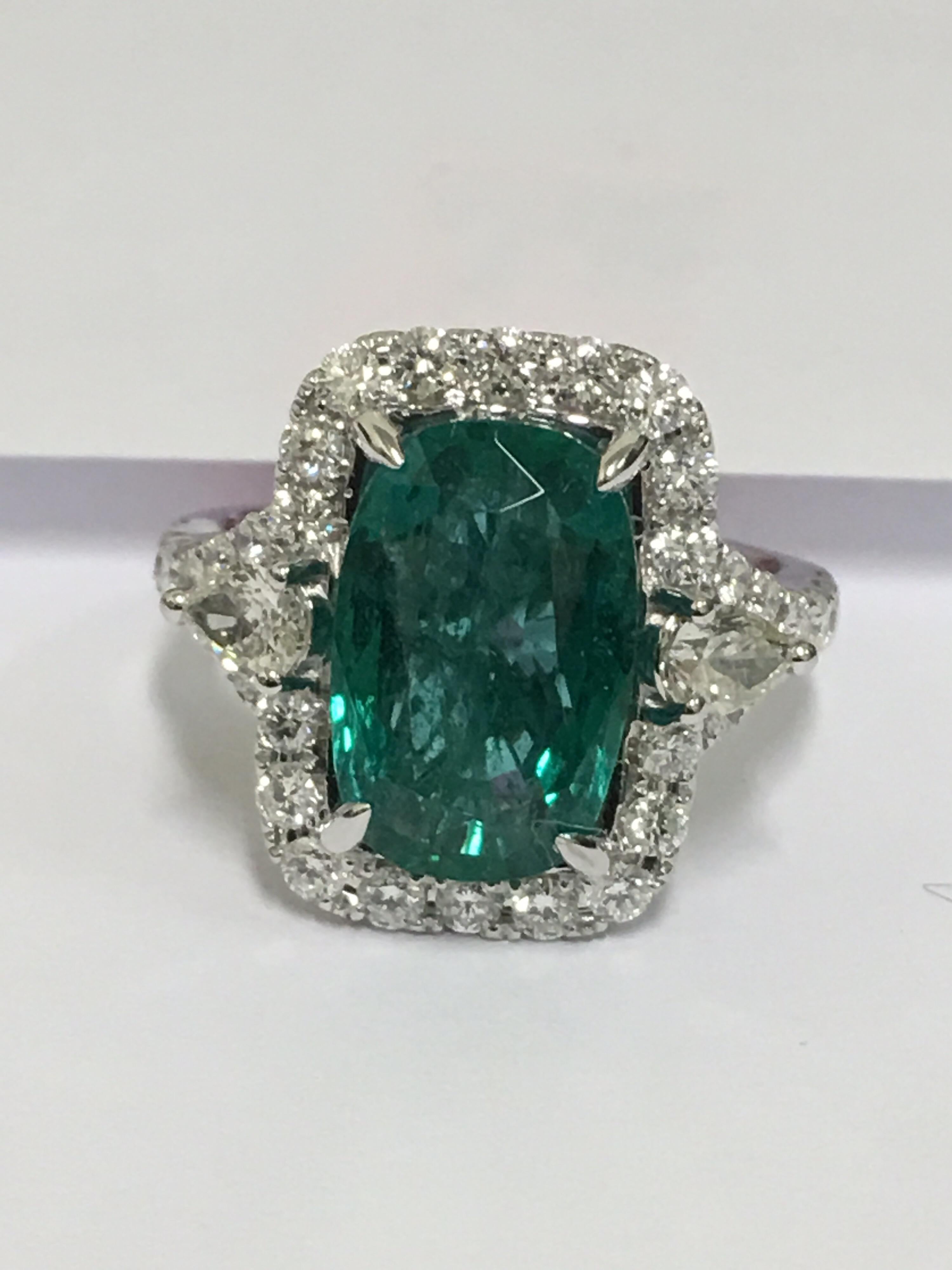 Emerald Diamond Ring Set in 18 Karat White Gold 9