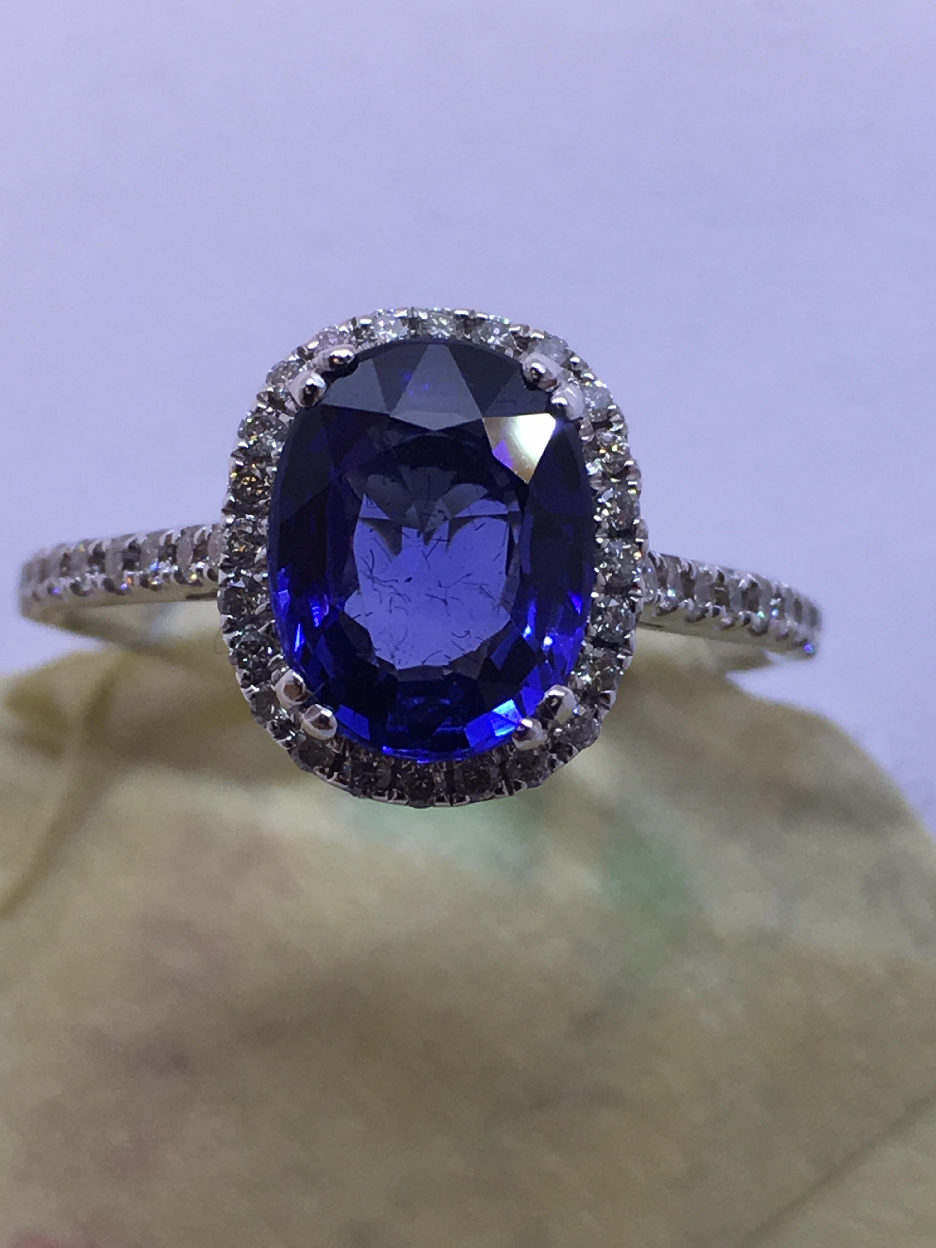 Diamond Sapphire Ring Set in Gold 4