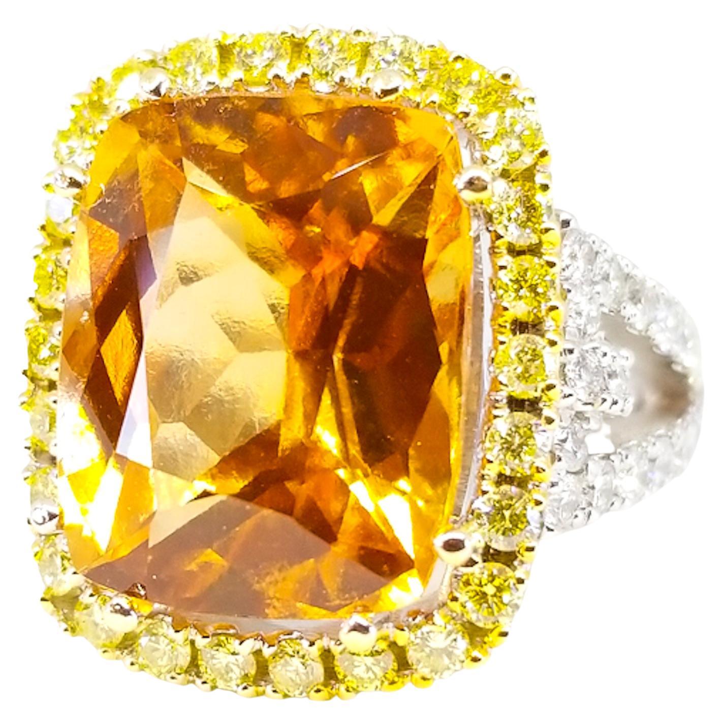 13.46 Carat Natural Grossular Garnet 1.75 Carat Canary and White Diamond Ring For Sale