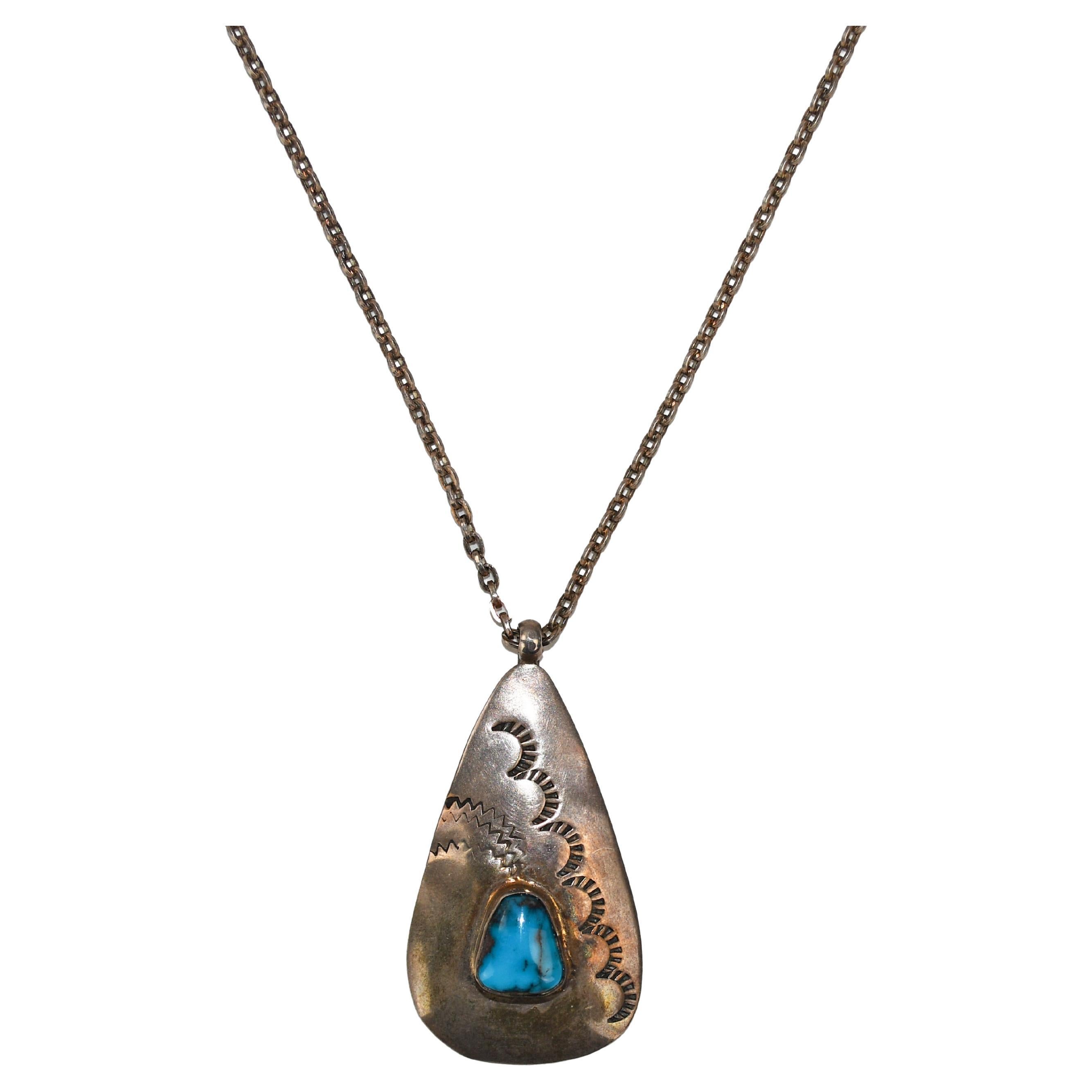 Collier en argent sterling avec pendentif en turquoise 18".