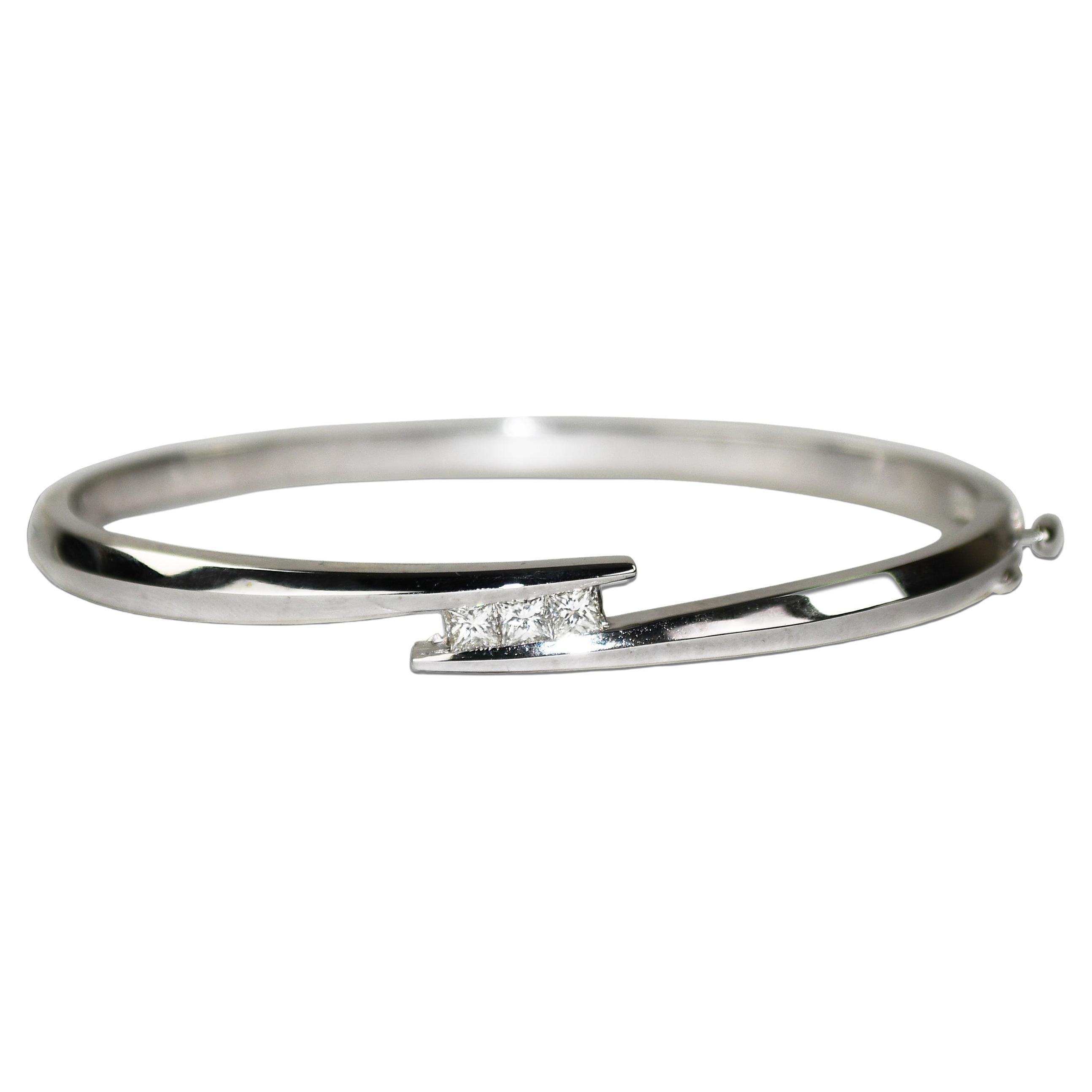 Bracelet en or blanc 14K avec diamants 0.50ct en vente