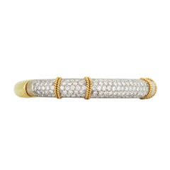 18K Yellow Gold Pavé Set Round Brilliant Diamond Bangle Bracelet