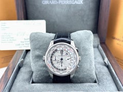 Girard-Perregaux World Time Chrono WW.TC 49805, 43 mm, cadran blanc, boîtier en acier, avec papiers