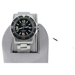Breitling Superocean A17367 44 mm, cadran noir, acier inoxydable, coffret de voyage