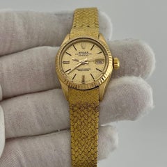 Vintage Rolex Ladies Datejust 6905 26mm Champagne Dial 18k Yellow Gold