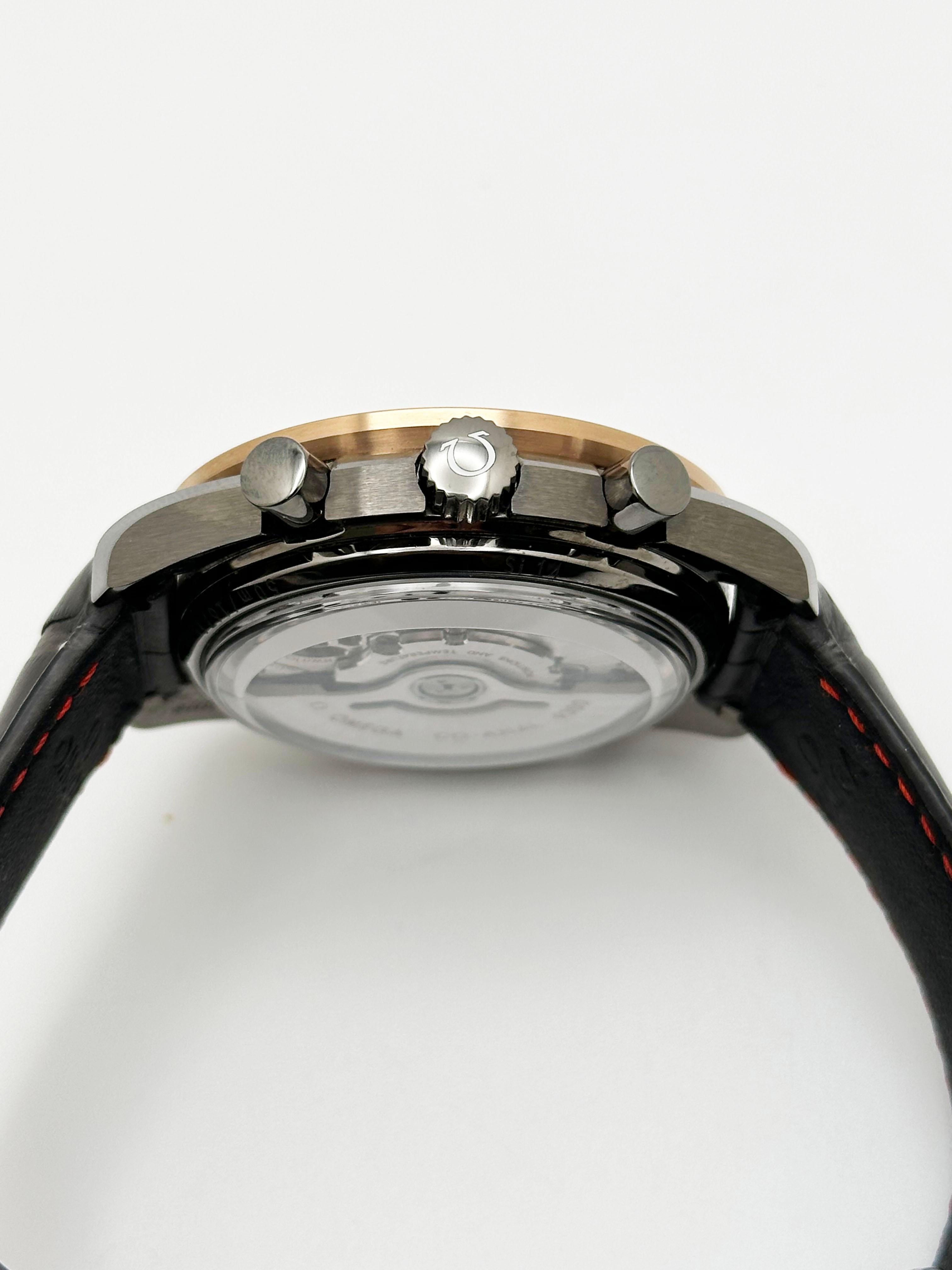 Omega Speedmaster Dark Side of the Moon Meteorite 311.63.44.51.99.001 Box Papier im Angebot 2