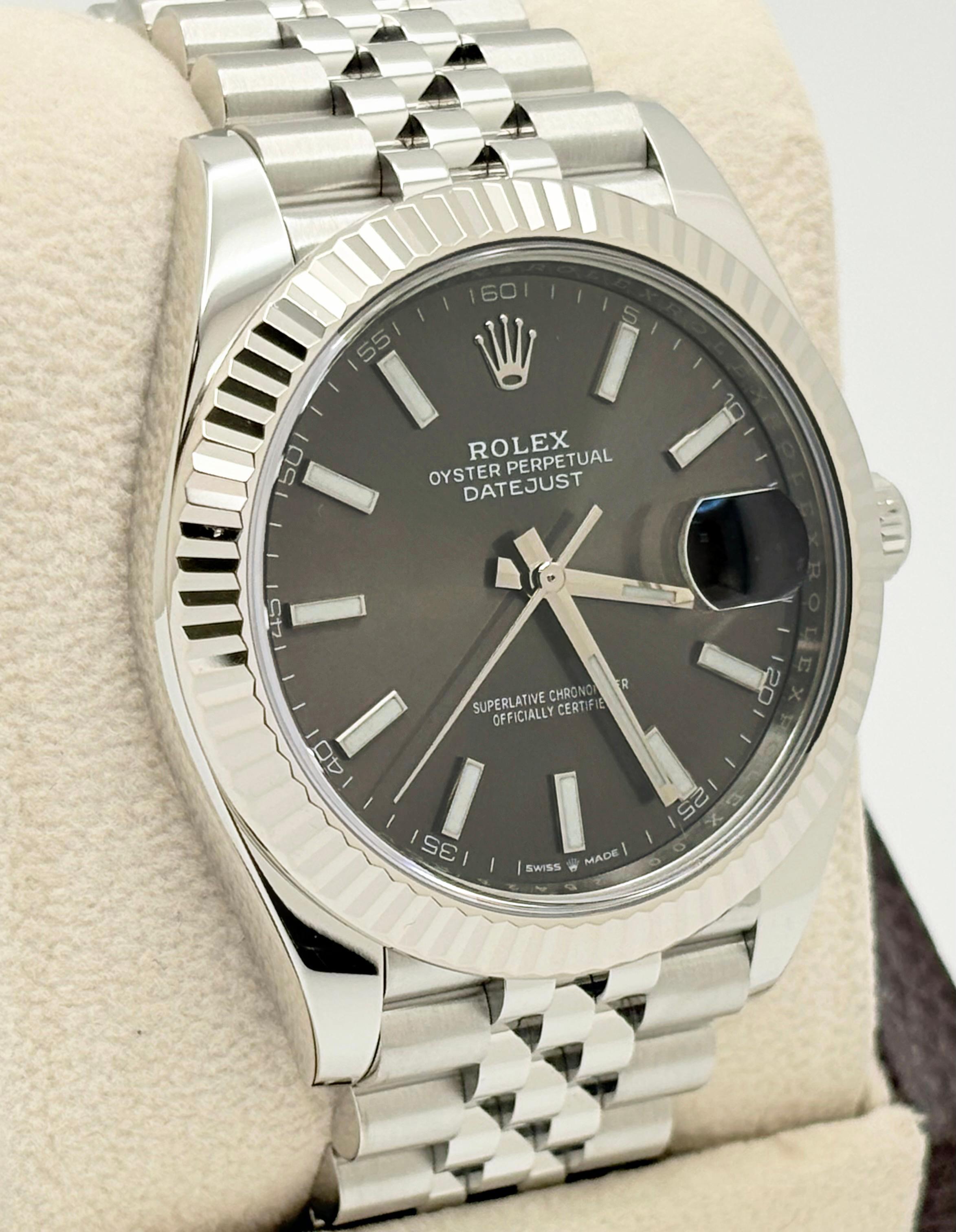 Rolex Datejust 41 126334 Quadrante rodio Giubileo Acciaio inossidabile Lunetta oro 18 carati In condizioni ottime in vendita a San Diego, CA